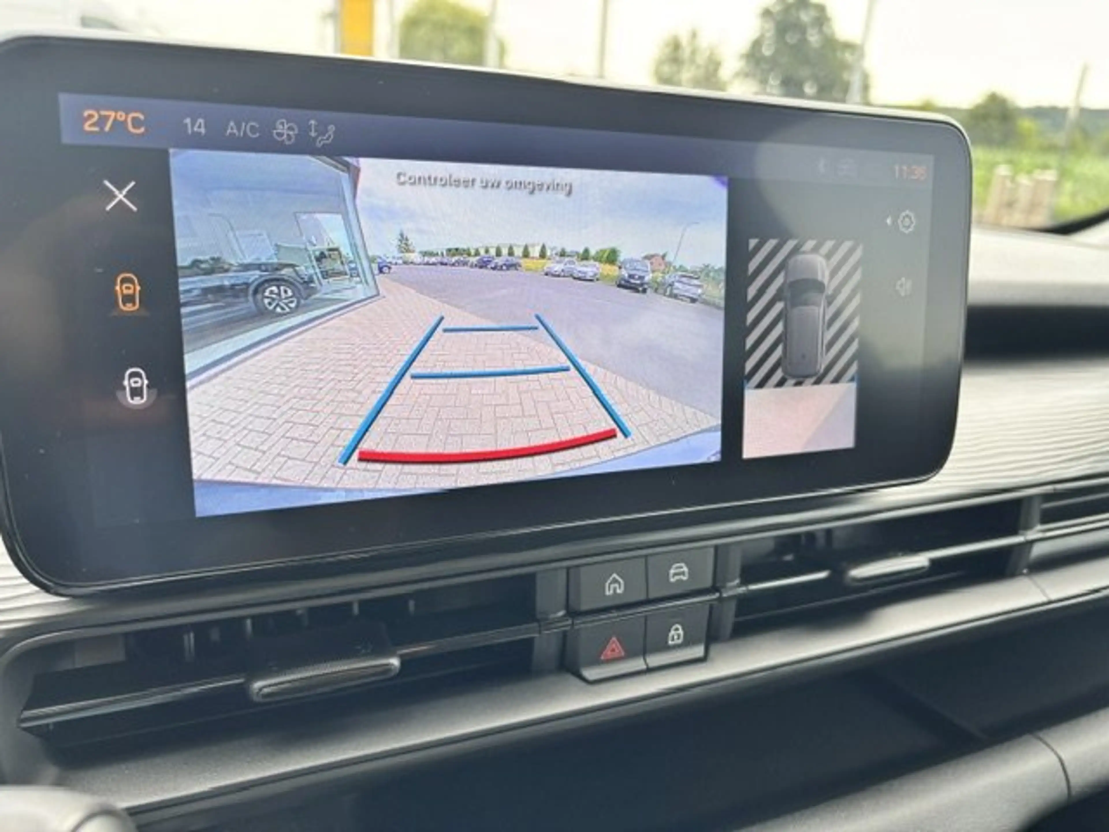 Jeep Avenger Altitude 100PK/GPS/CAMERA/Carplay — photo 5