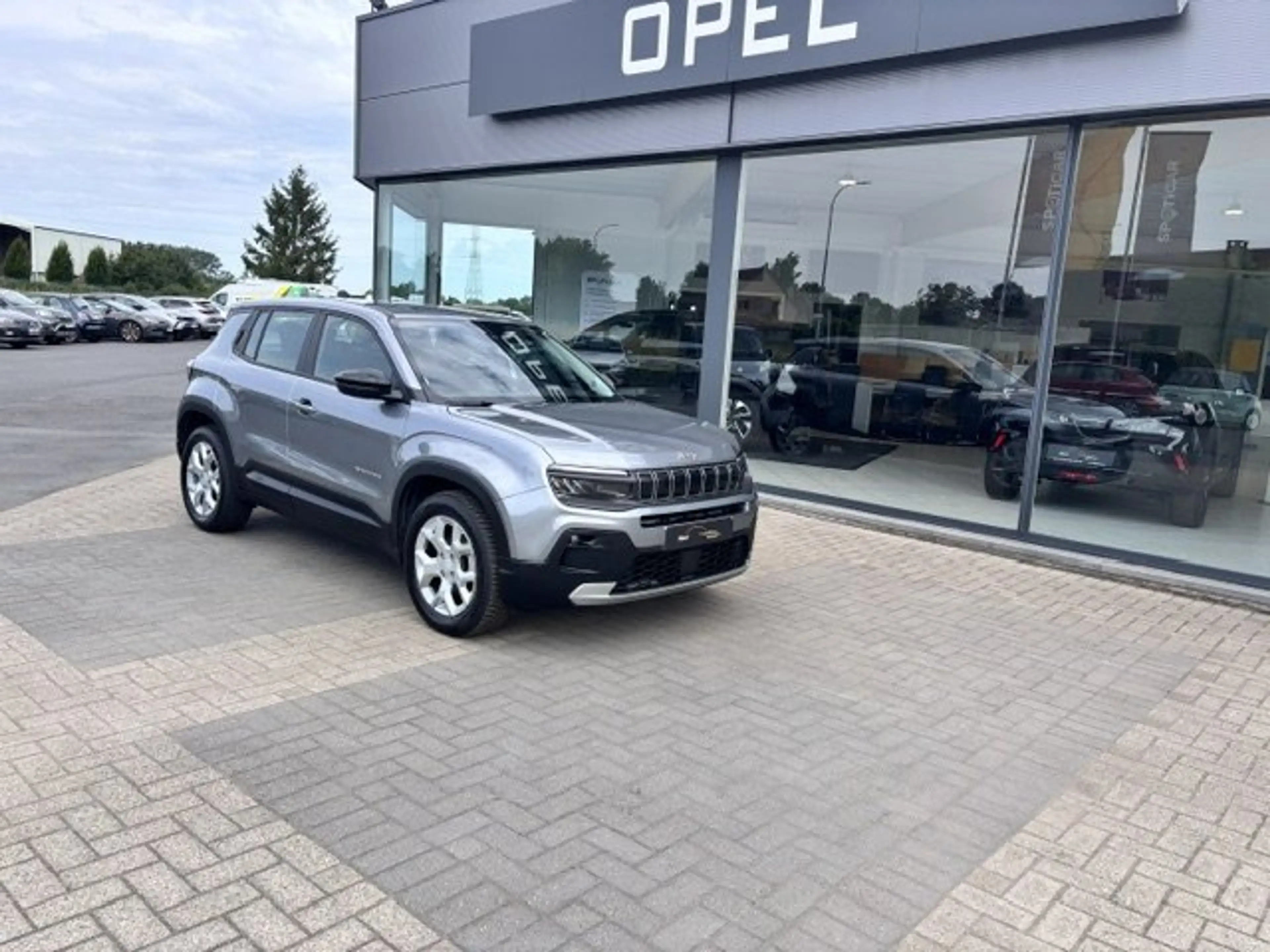 Jeep Avenger Altitude 100PK/GPS/CAMERA/Carplay — photo 12