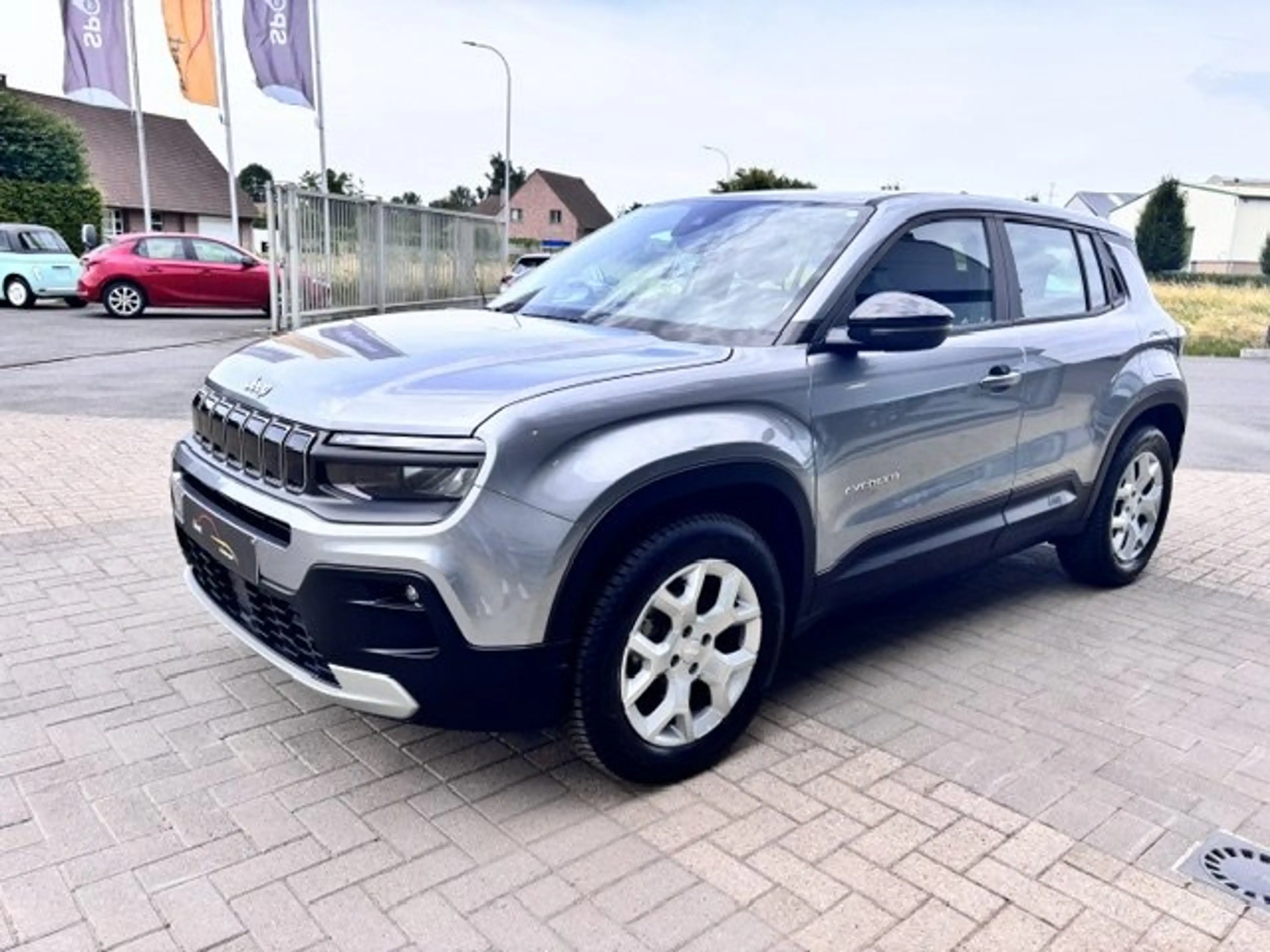 Jeep Avenger Altitude 100PK/GPS/CAMERA/Carplay — photo 14