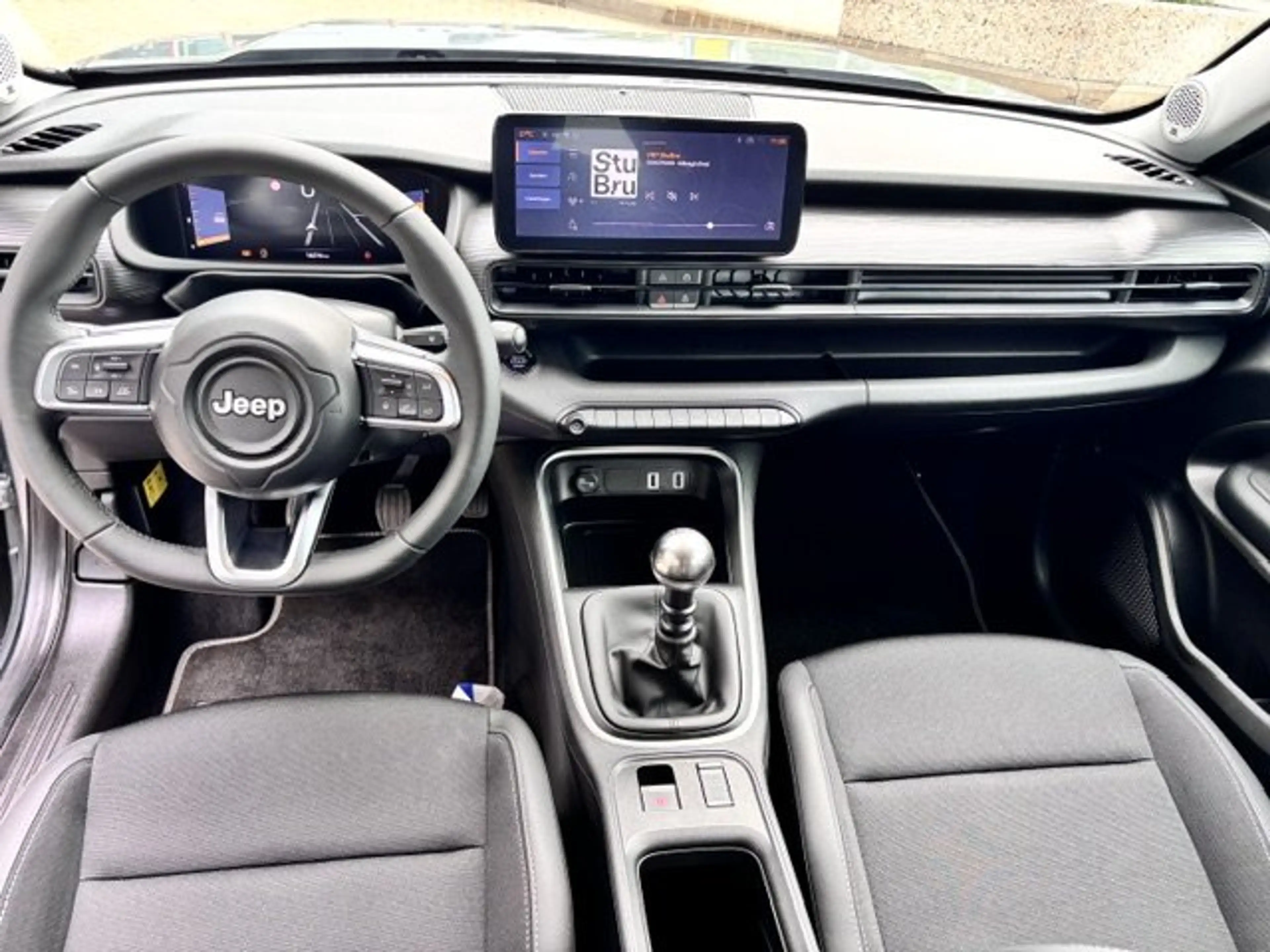 Jeep Avenger Altitude 100PK/GPS/CAMERA/Carplay — photo 3