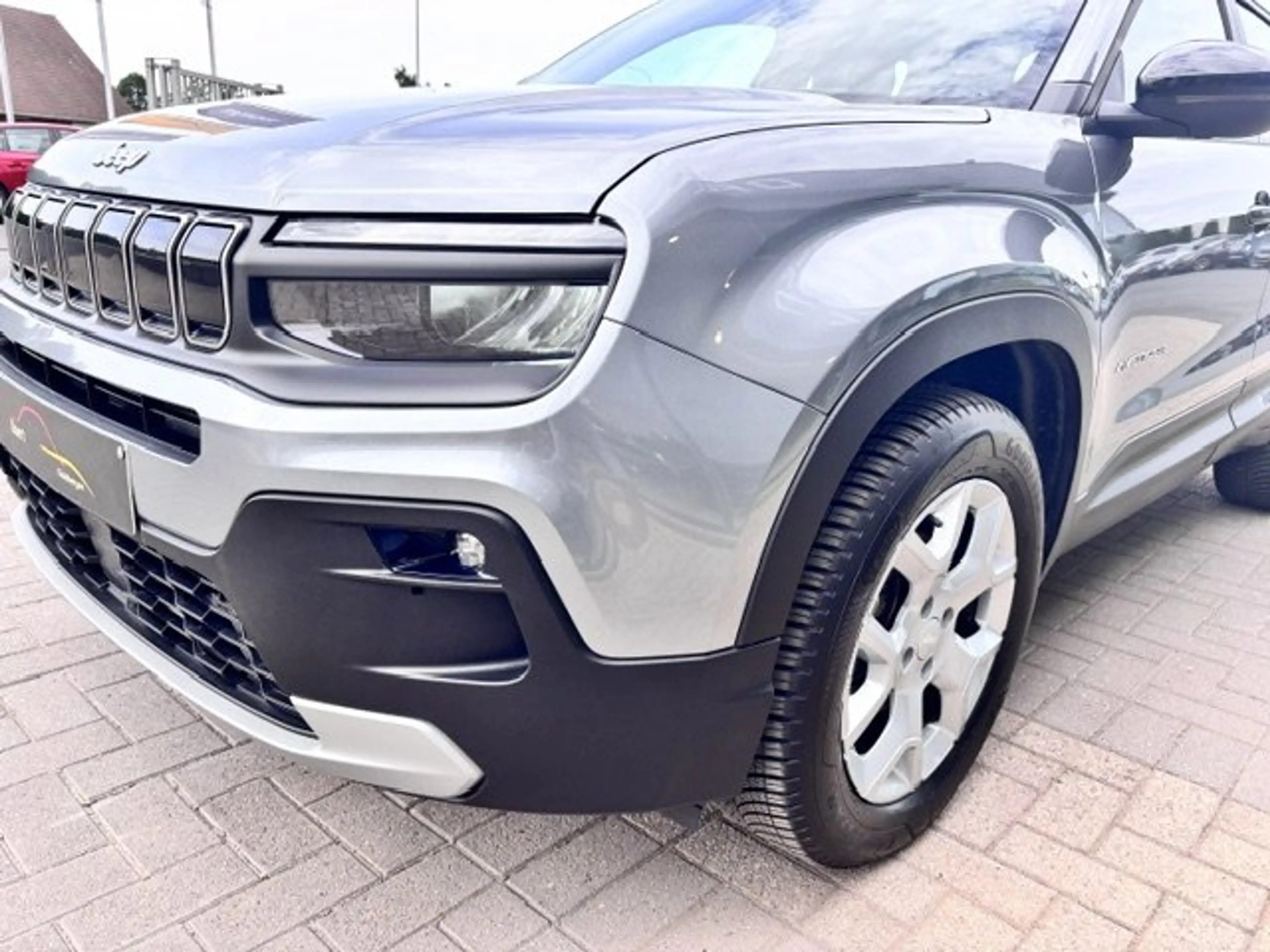 Jeep Avenger Altitude 100PK/GPS/CAMERA/Carplay — photo 15