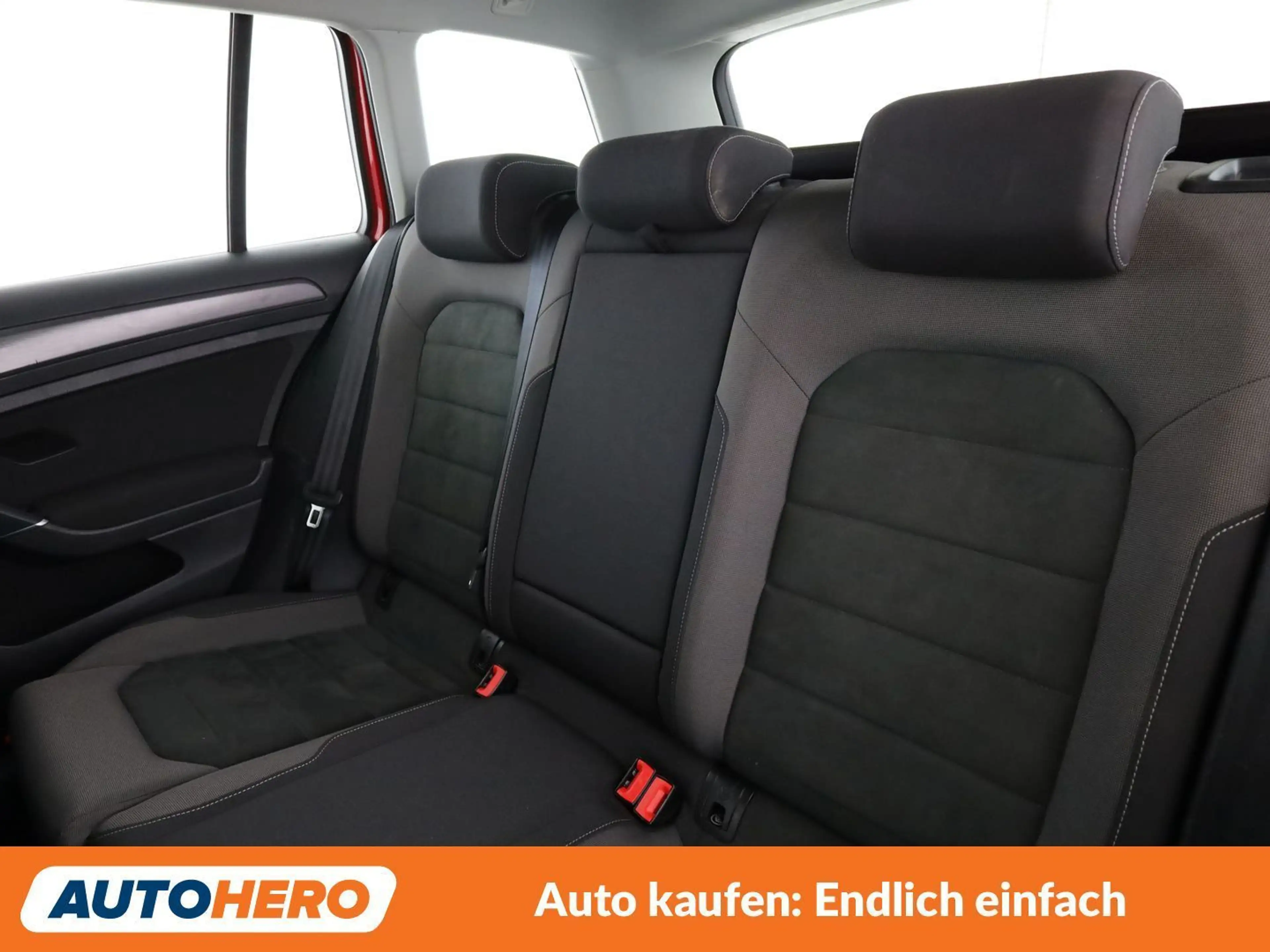 Volkswagen Golf 1.6 TDI Comfortline BlueMotion Tech — photo 14
