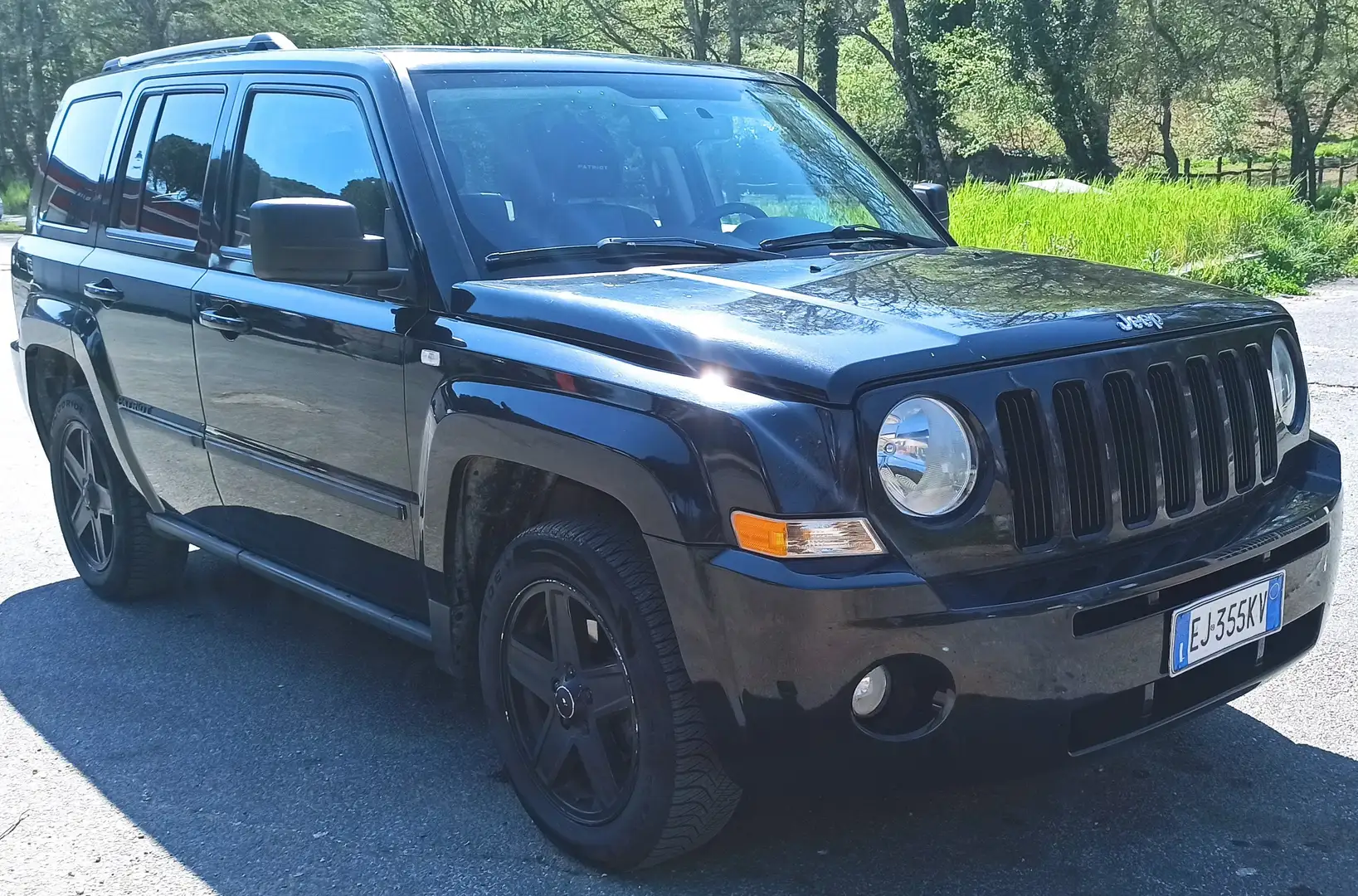 Jeep Patriot 2.2 crd Limited 4wd my11 GPL Чорний - 2