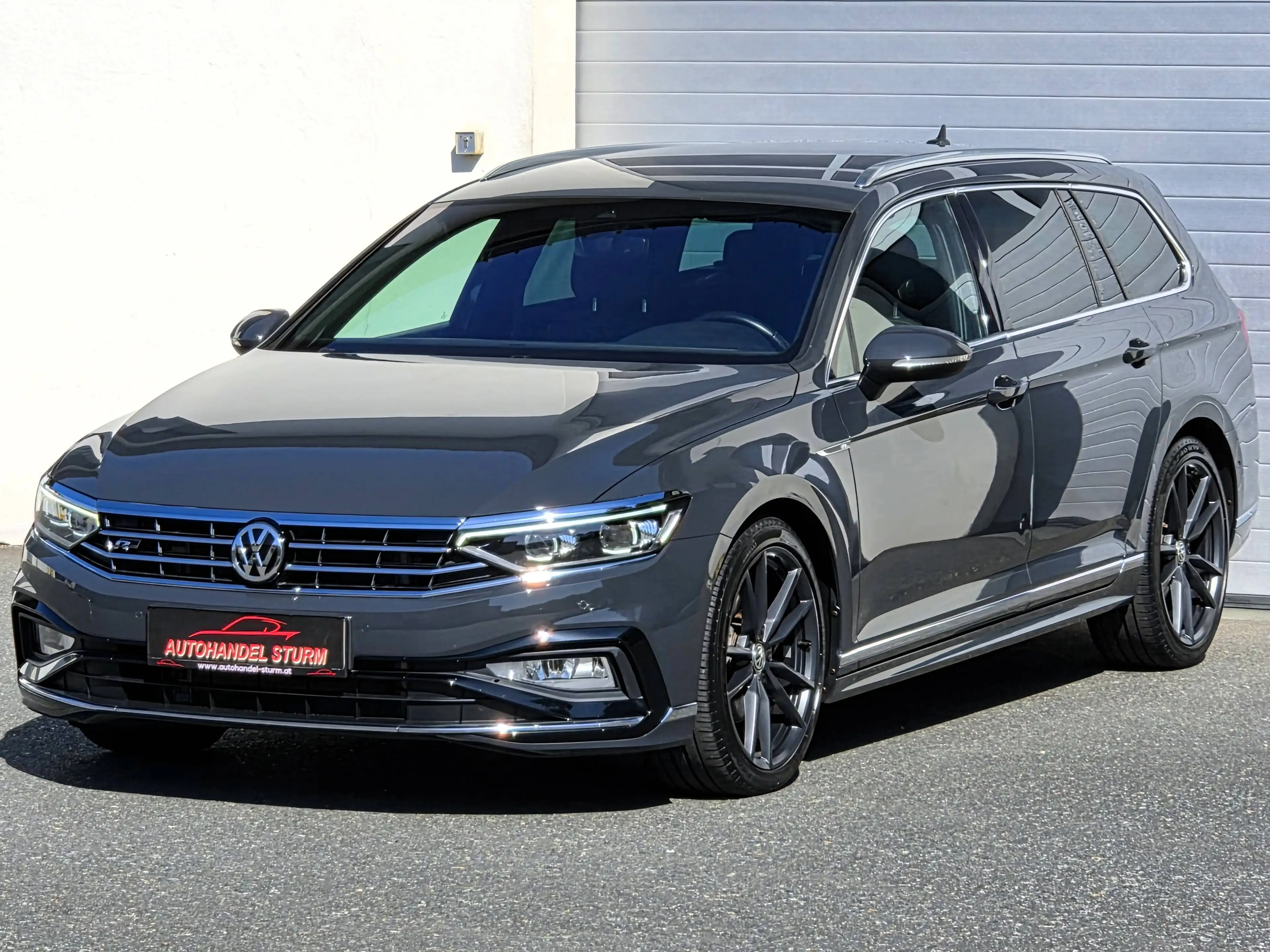 Volkswagen Passat Variant R-line 2,0 SCR TDI 4Motion DSG *Virtual*IQ.Light*AHK* — photo 5