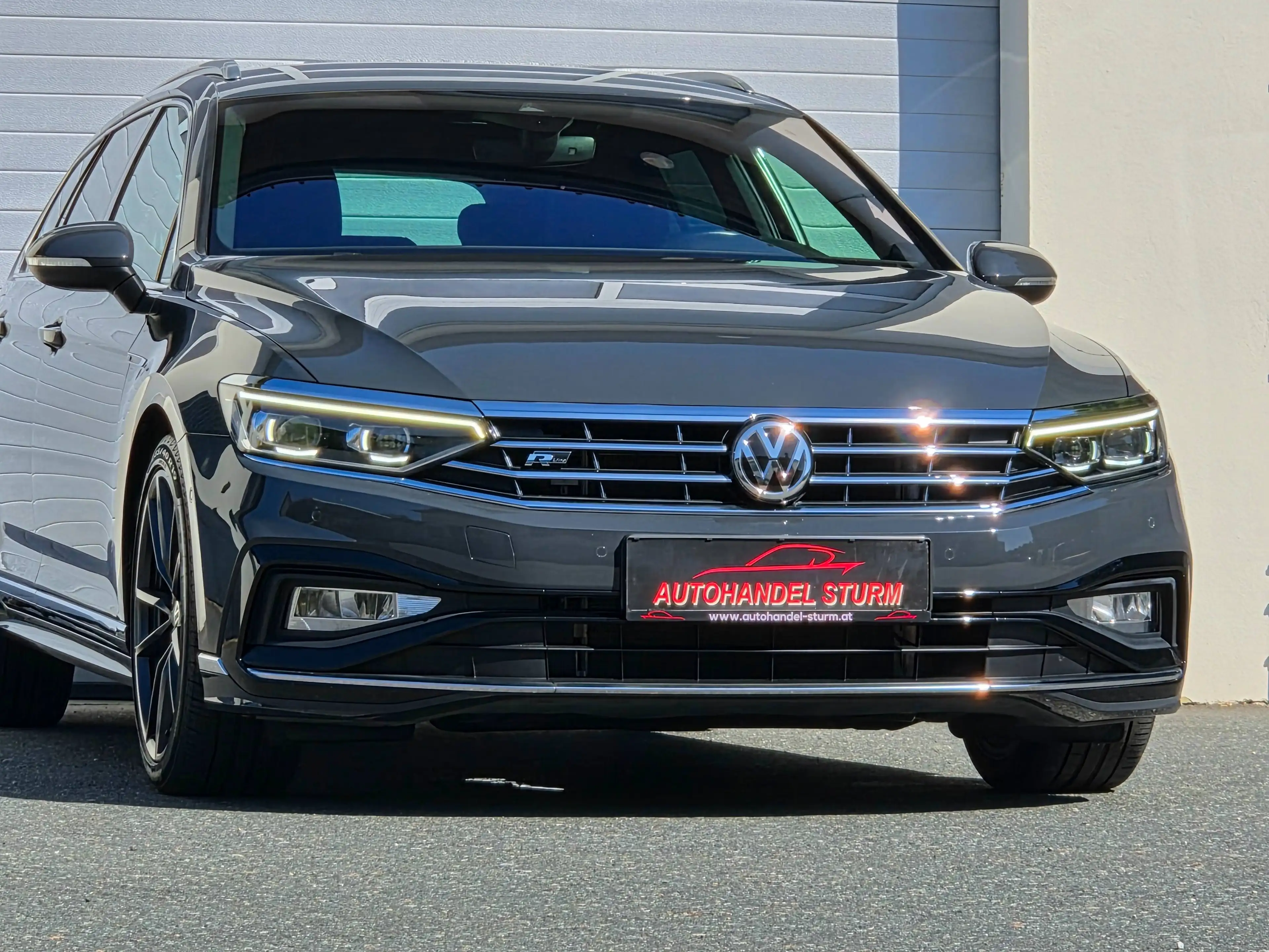Volkswagen Passat Variant R-line 2,0 SCR TDI 4Motion DSG *Virtual*IQ.Light*AHK* — photo 13