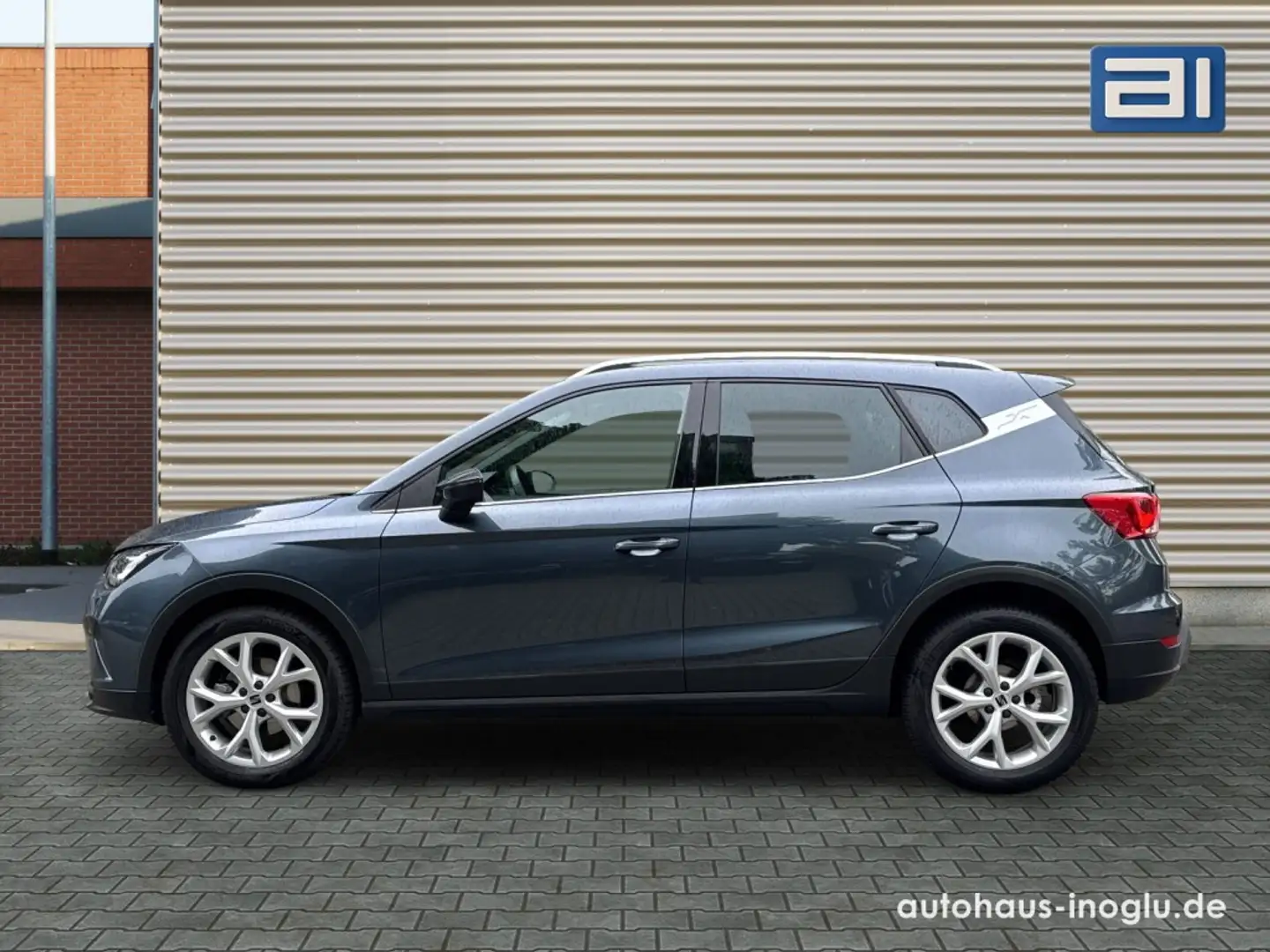 SEAT Arona 1.0 TSI FR Navi Full Link+LED+SHZ+DAB+PDC+ Grau - 2