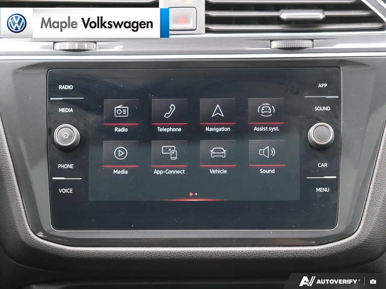 Volkswagen Tiguan photo Volkswagen Tiguan