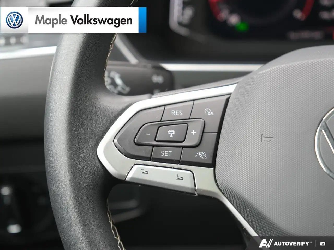 Volkswagen Tiguan photo Volkswagen Tiguan