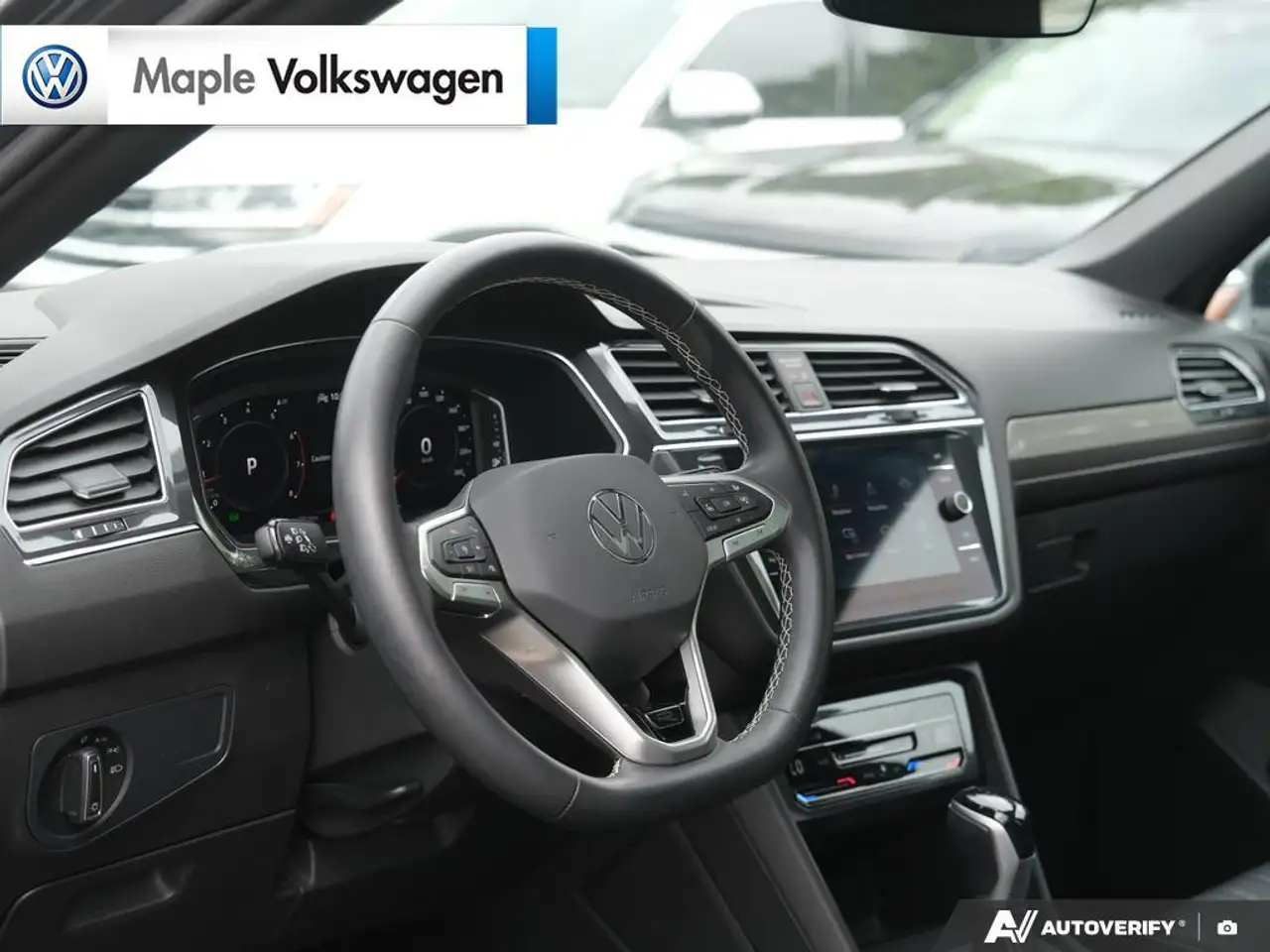 Volkswagen Tiguan photo Volkswagen Tiguan