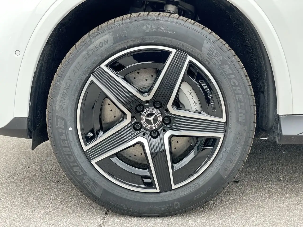 Mercedes-Benz GLC снимка Mercedes-Benz GLC