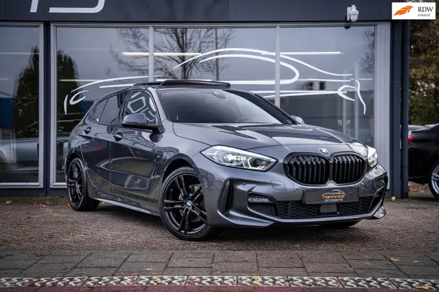 BMW 118 1-serie 118i High Executive|M Sport|Shadowline|Pan