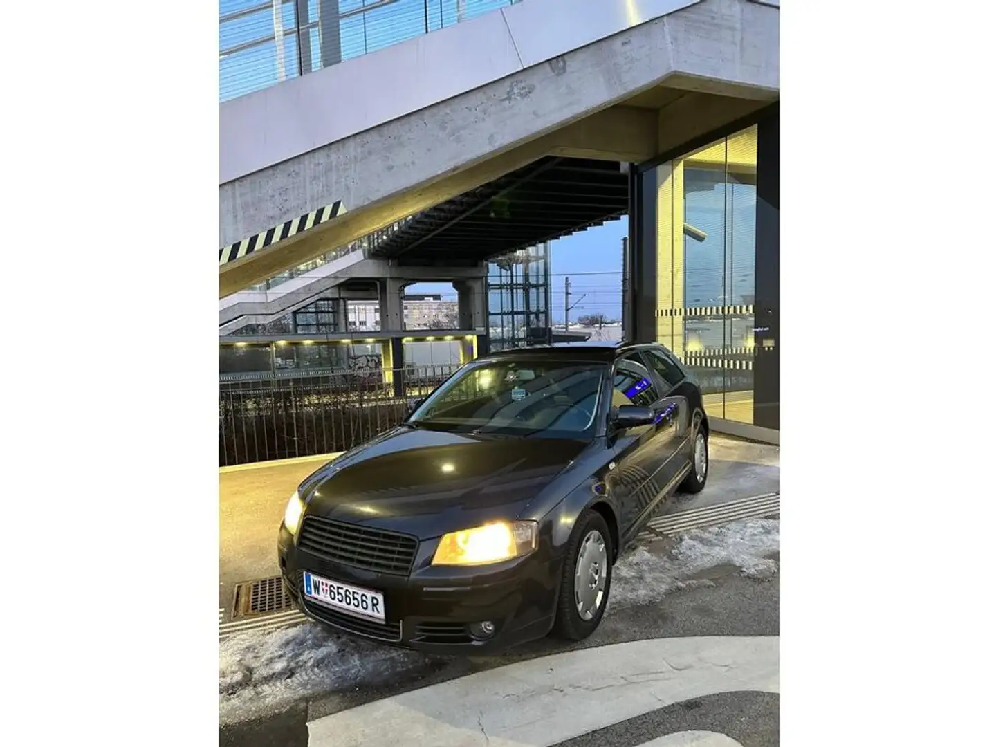 Audi A3 2.0 TDI Ambition Grau - 2