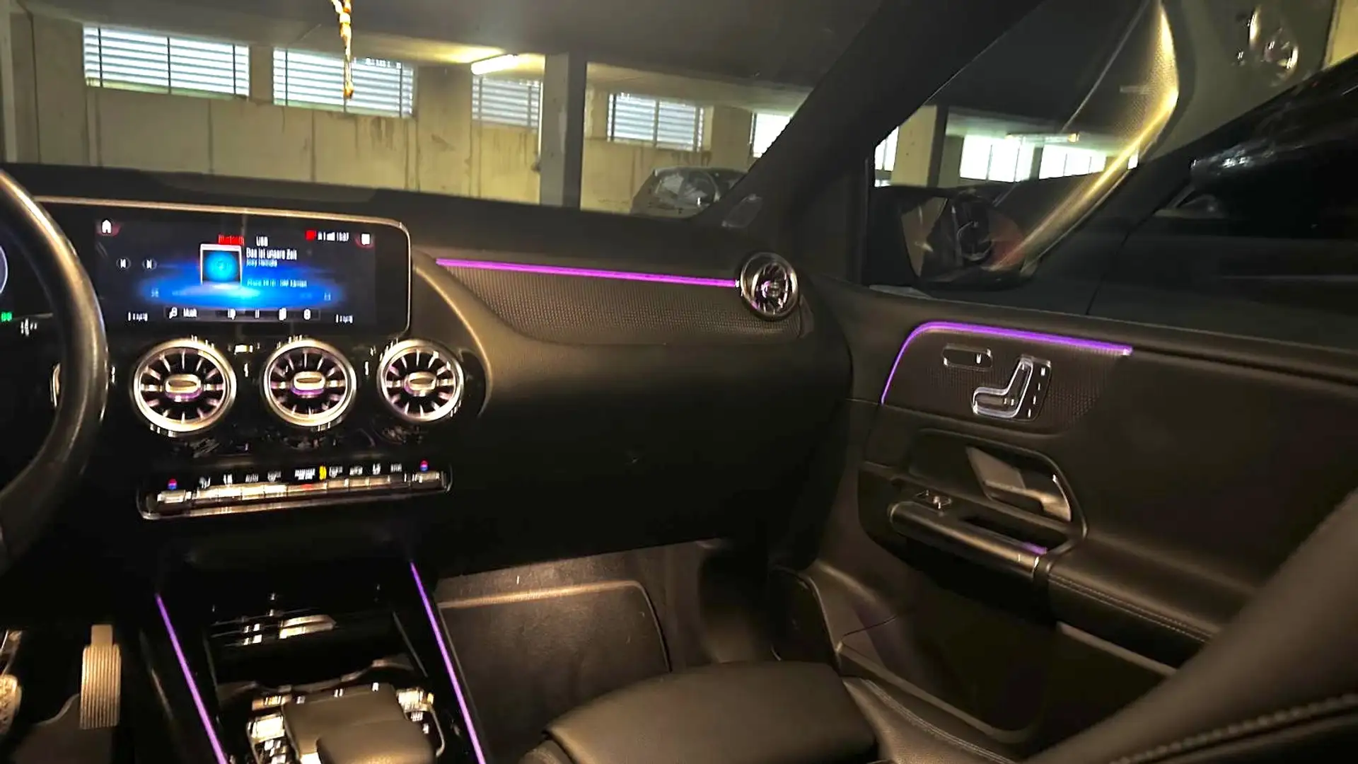 Mercedes-Benz B 180 Schwarz - 2