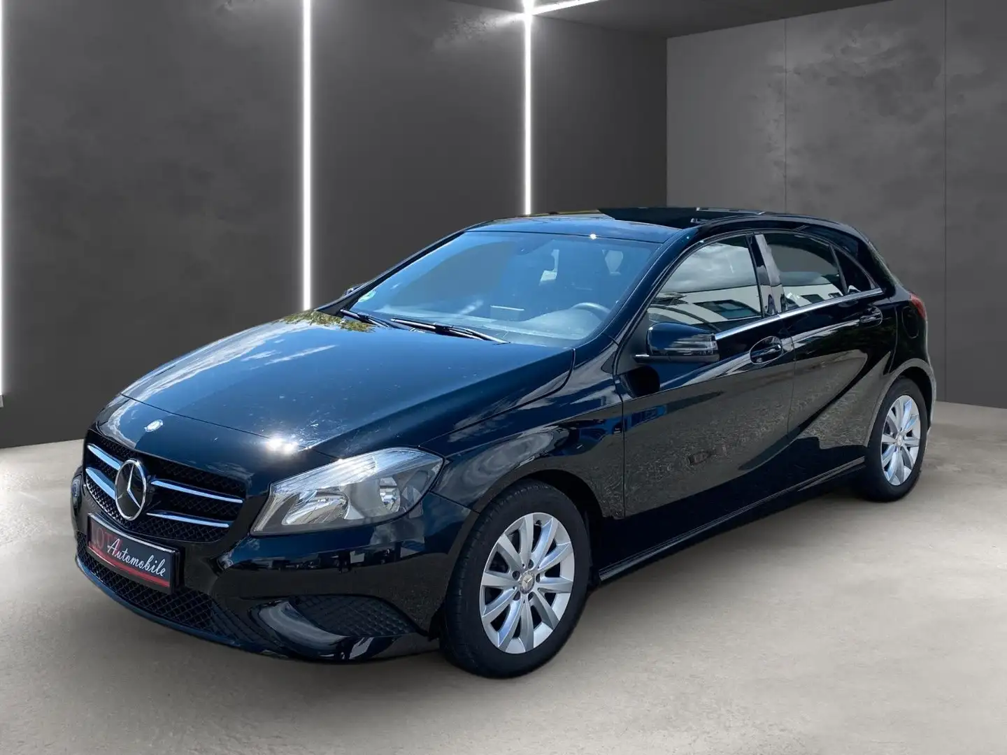 Mercedes-Benz A 180 A -Klasse A 180 BlueEfficiency Noir - 2