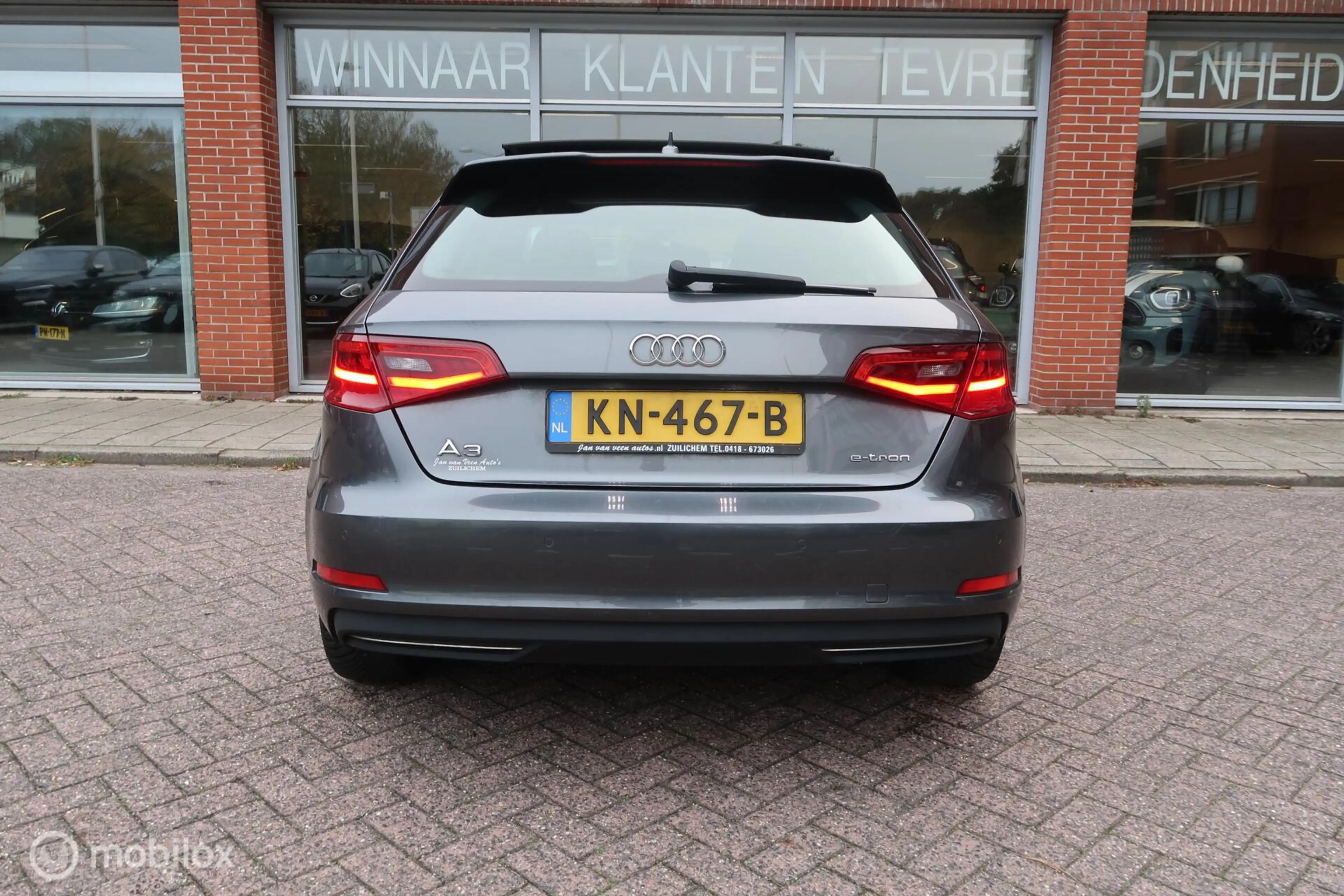 Audi A3 Sportback 1.4 e-tron PHEV S-Line Pano Navi — photo 9