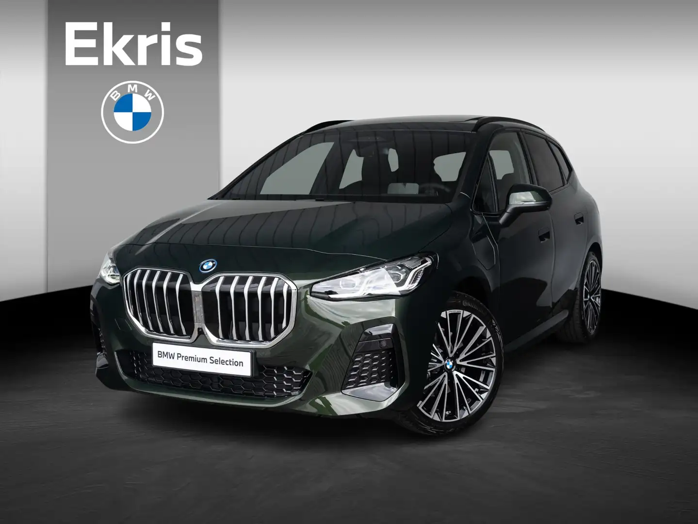 BMW 225 2 Serie Active Tourer 225e xDrive | M Sportpakket Zelená - 1