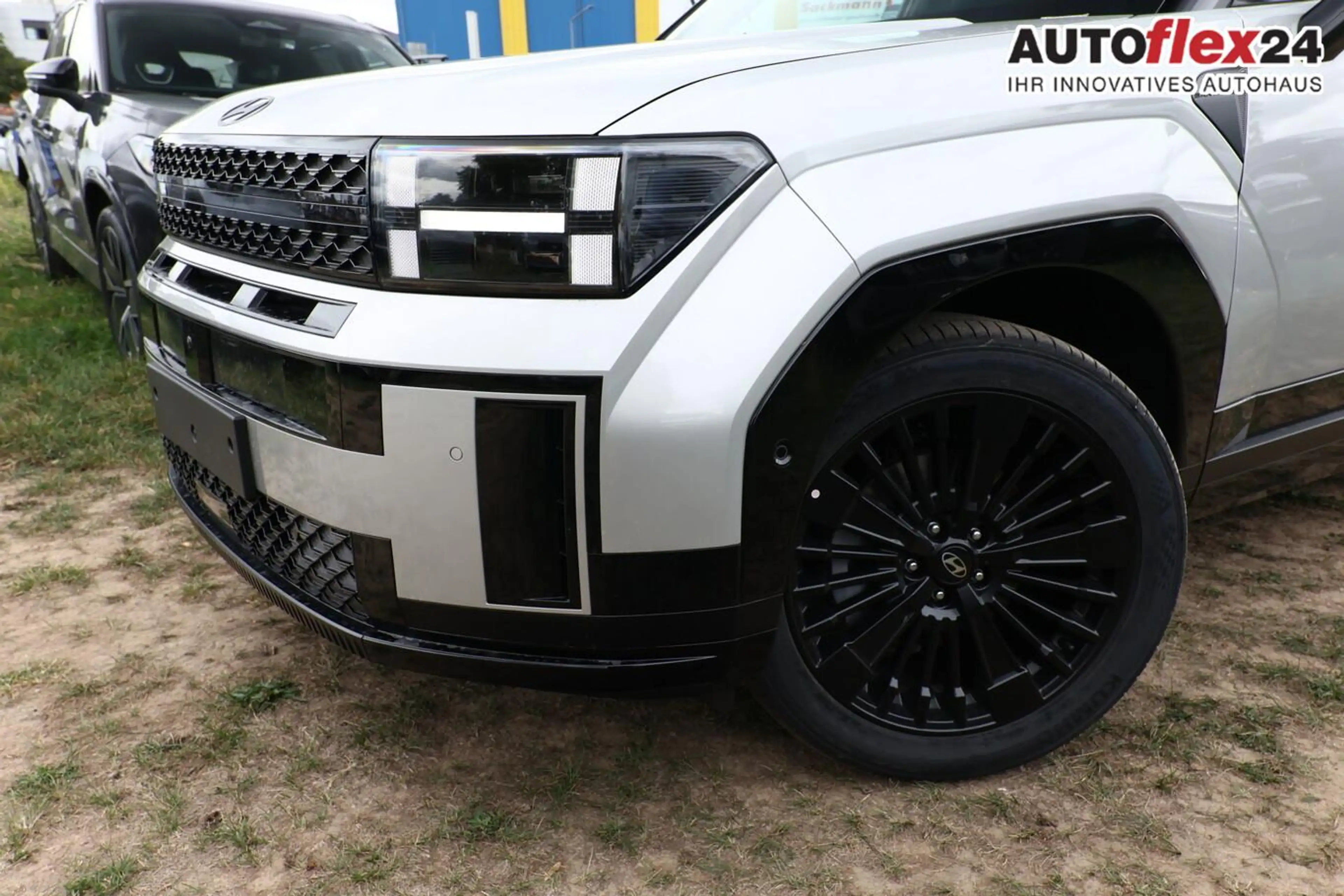 Hyundai SANTA FE HEV 4WD Blackline 7S Nappa Pano 20Z HUD 132 kW ... — photo 4