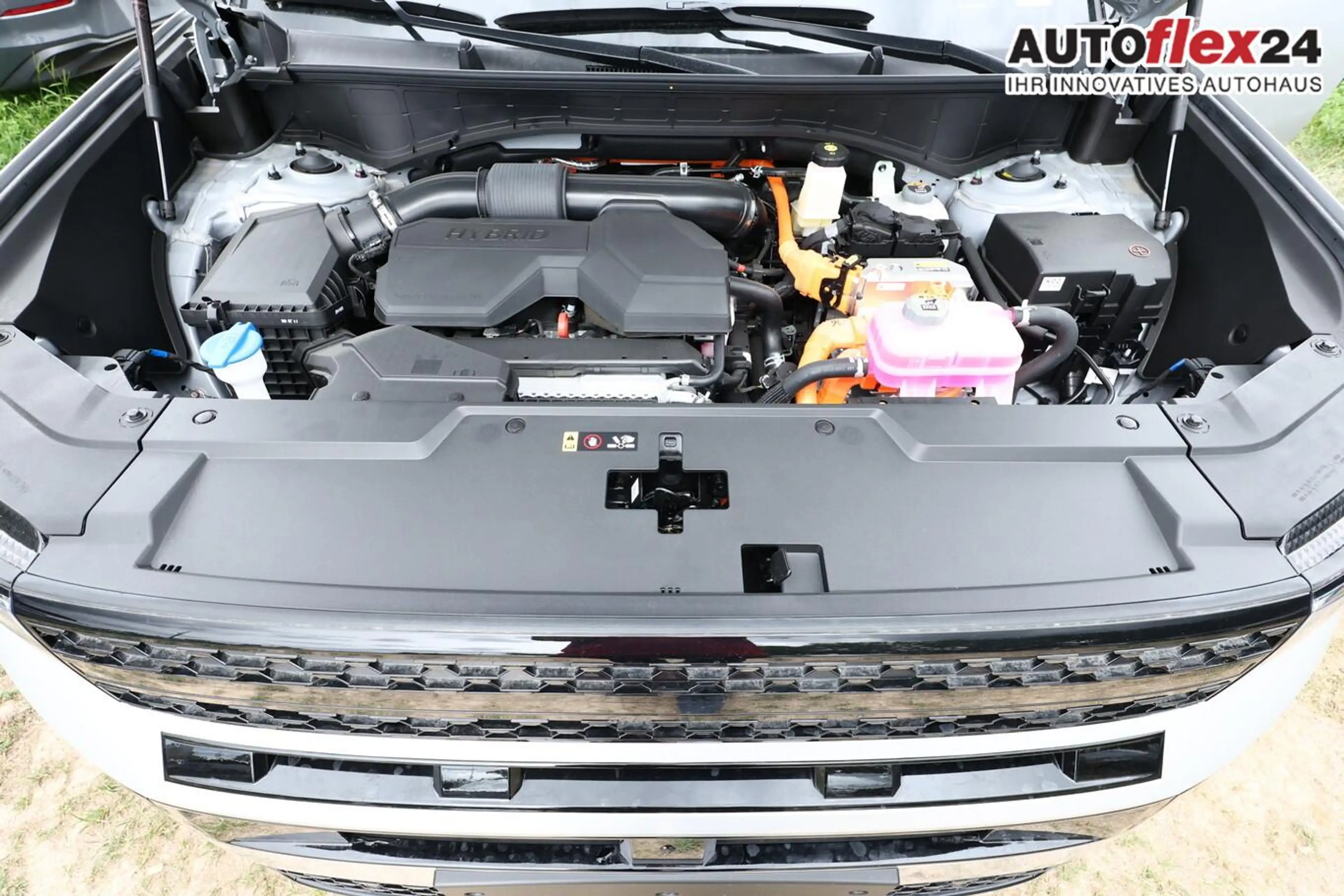 Hyundai SANTA FE HEV 4WD Blackline 7S Nappa Pano 20Z HUD 132 kW ... — photo 11