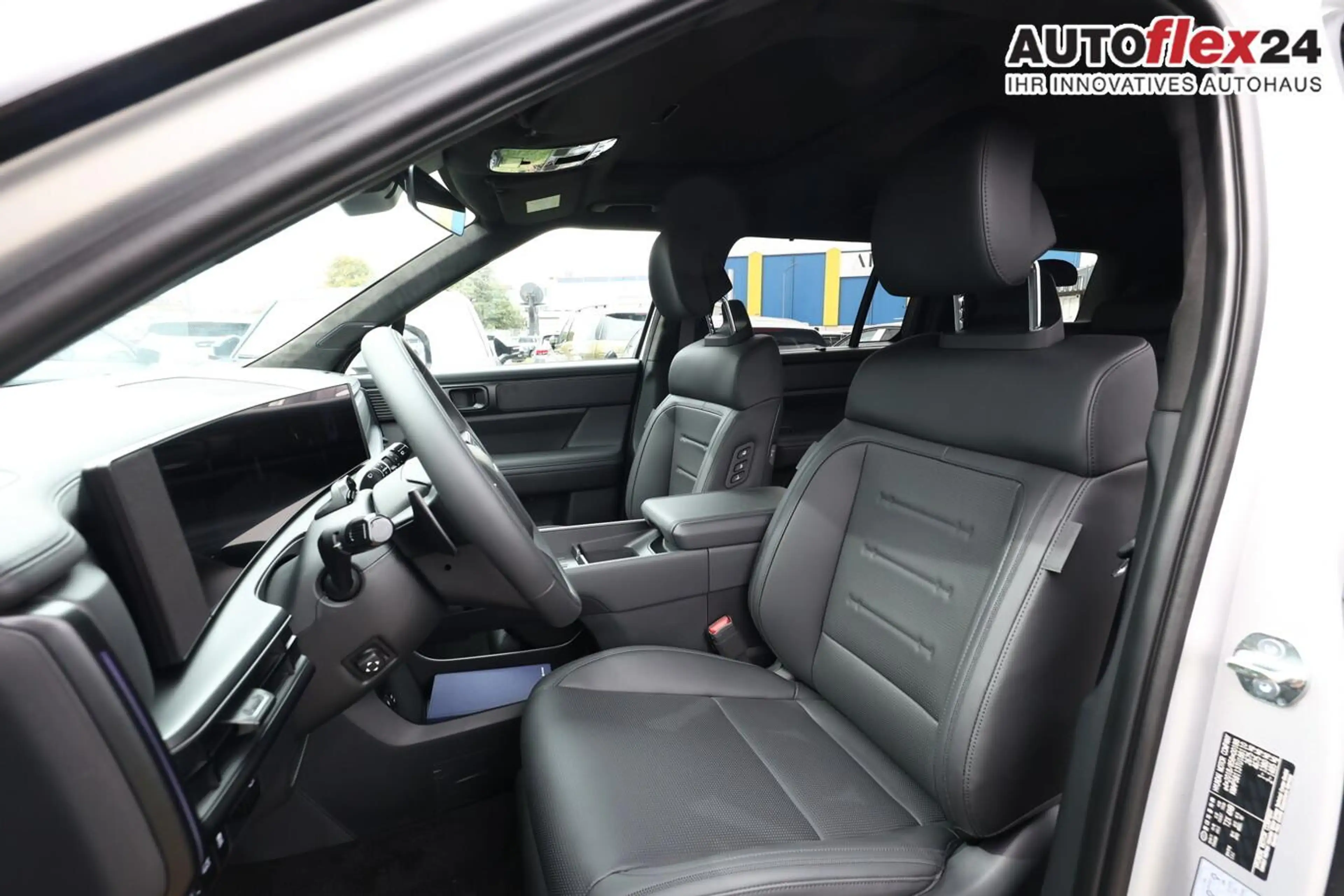Hyundai SANTA FE HEV 4WD Blackline 7S Nappa Pano 20Z HUD 132 kW ... — photo 5
