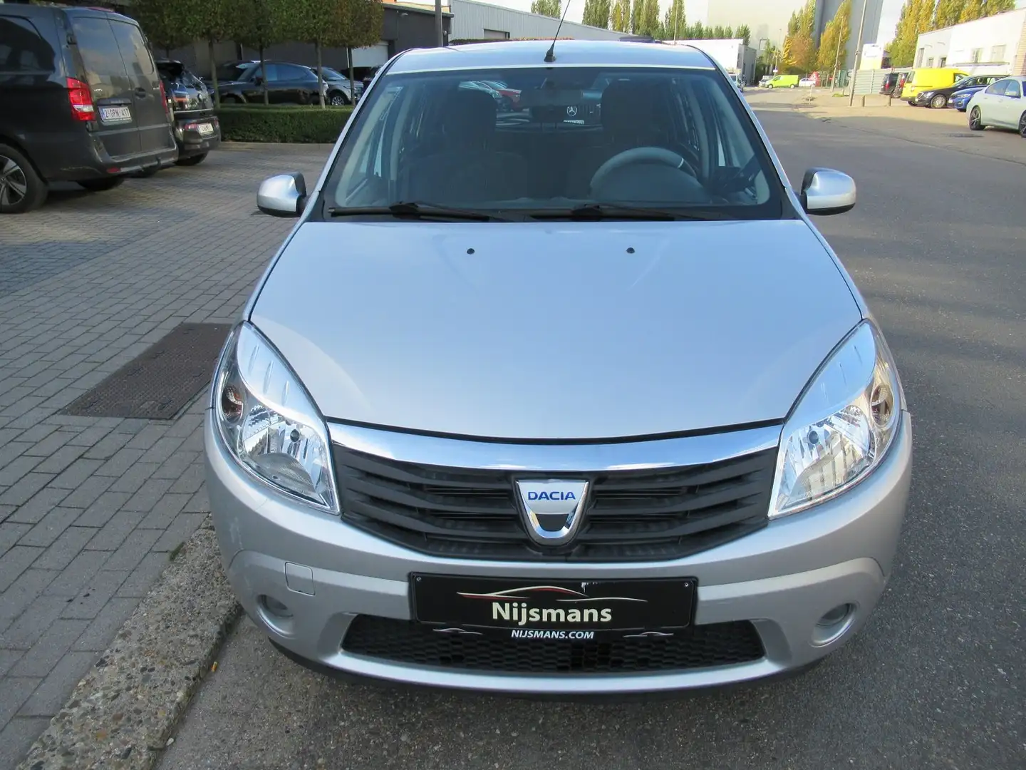 Dacia Sandero 1.2 16V Laureate/Navi/Airco/DAB+/ Rechtstreeks Gris - 2