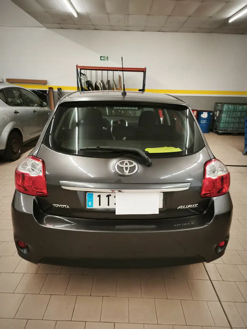 Toyota Auris Auris 1.4D-4D Active Active Gris - 2