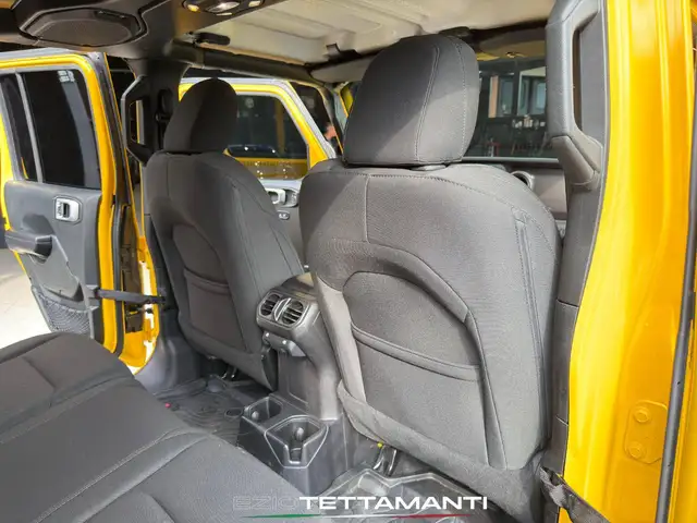 Jeep Wrangler view 30