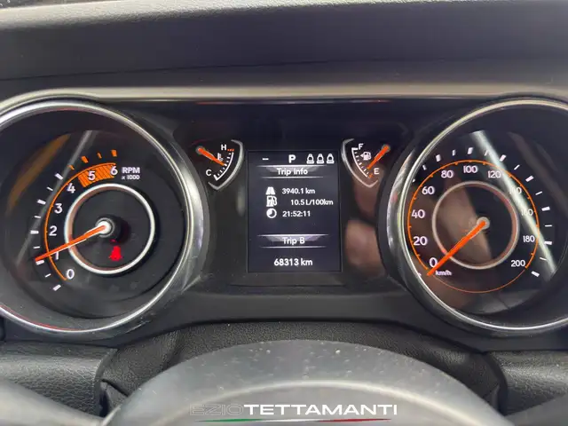 Jeep Wrangler view 11