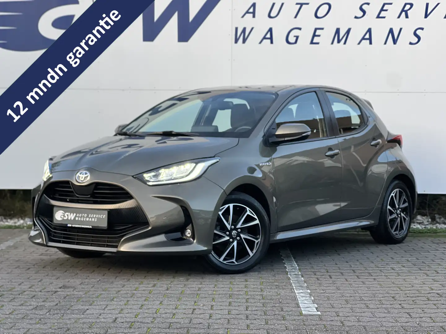 Toyota Yaris 1.5 Hybrid Dynamic | Camera | Carplay | DAB | LED Grijs - 1