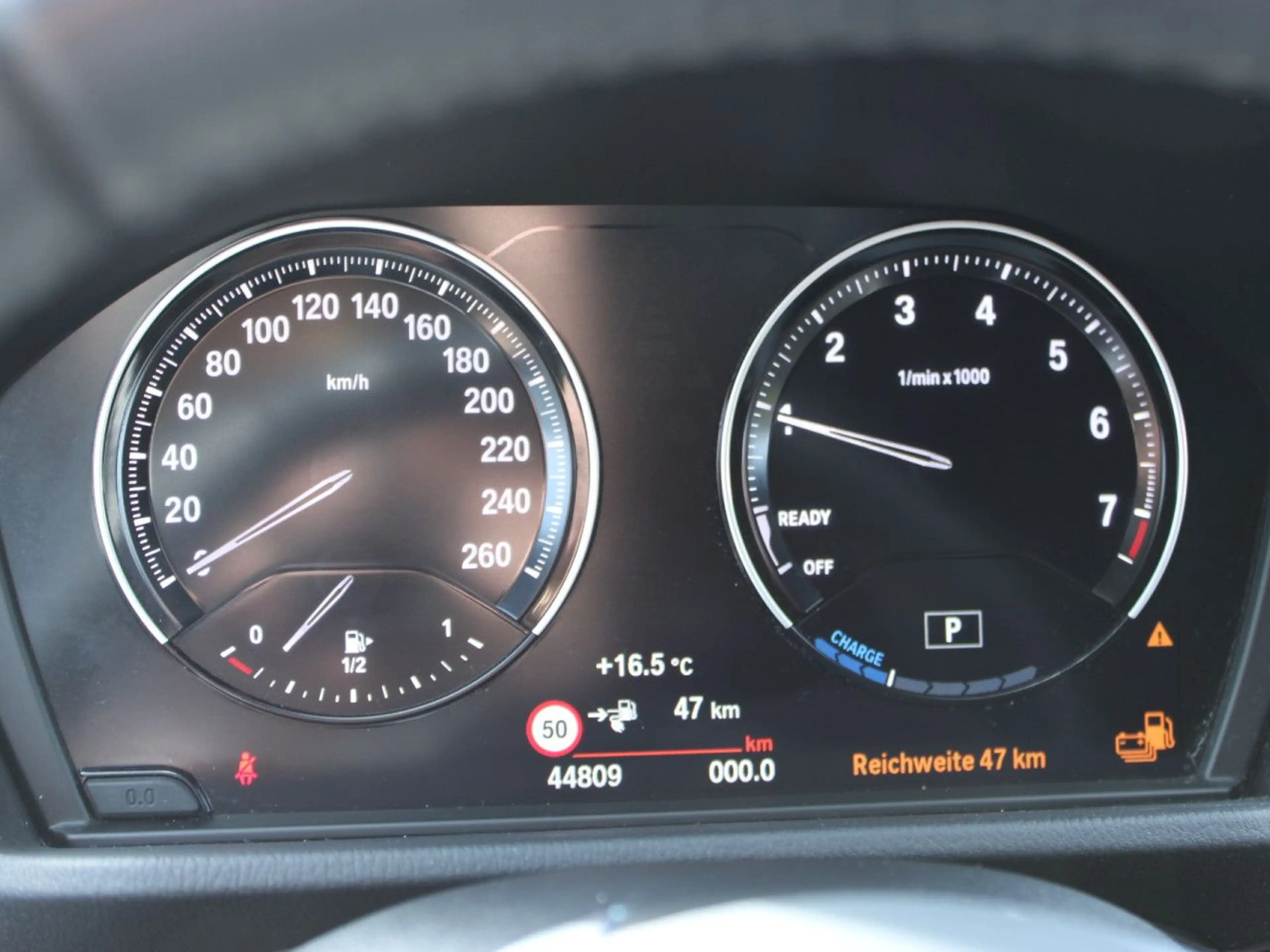 BMW X2 5e Sports.Navi LED Kamera HiFi DAB Temp.18" — photo 11