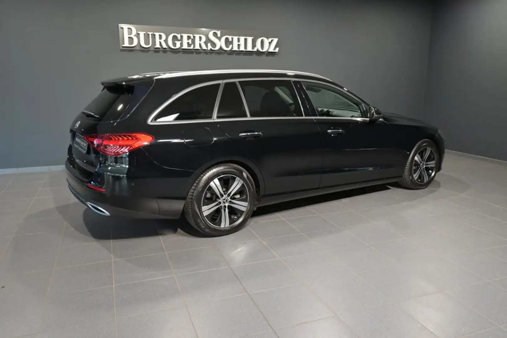 Mercedes-Benz C 200 d T AVANTGARDE/LED/KAMERA/DISTRO/KEYLESS Schwarz - 2