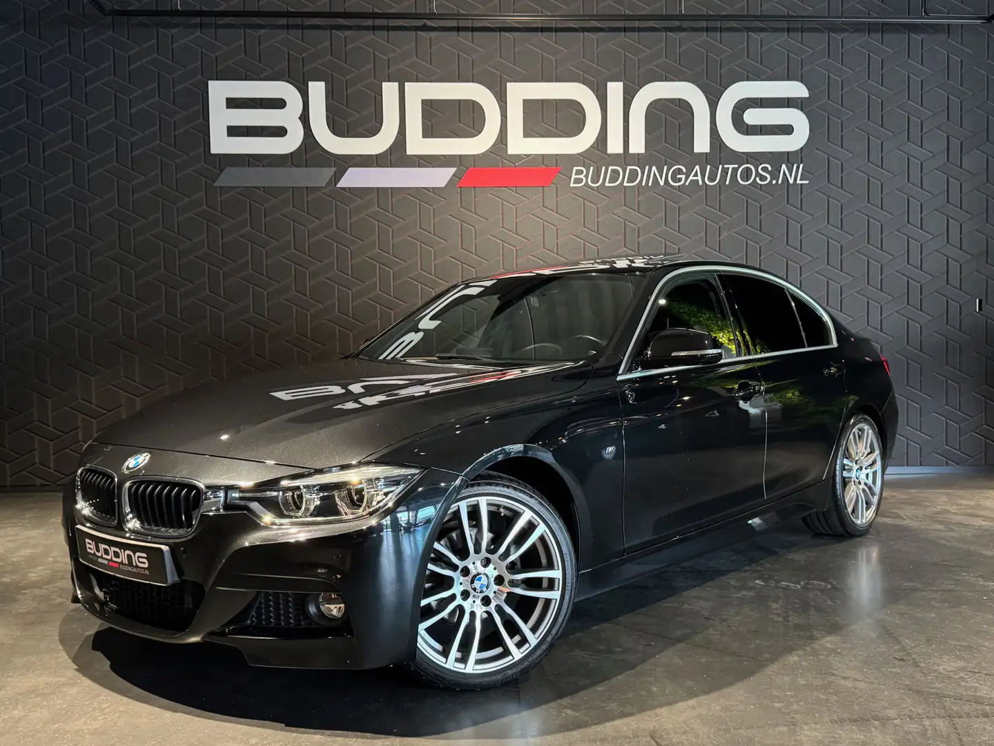BMW 320 3-serie 320i Centennial High Exe | M-sport | Schui Zwart - 1
