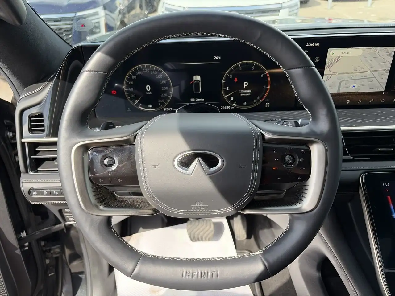 Infiniti QX80 fotografie Infiniti QX80