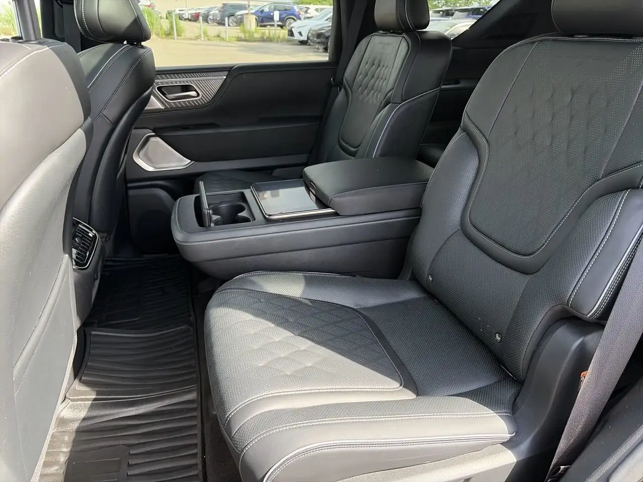 Infiniti QX80 fotografie Infiniti QX80