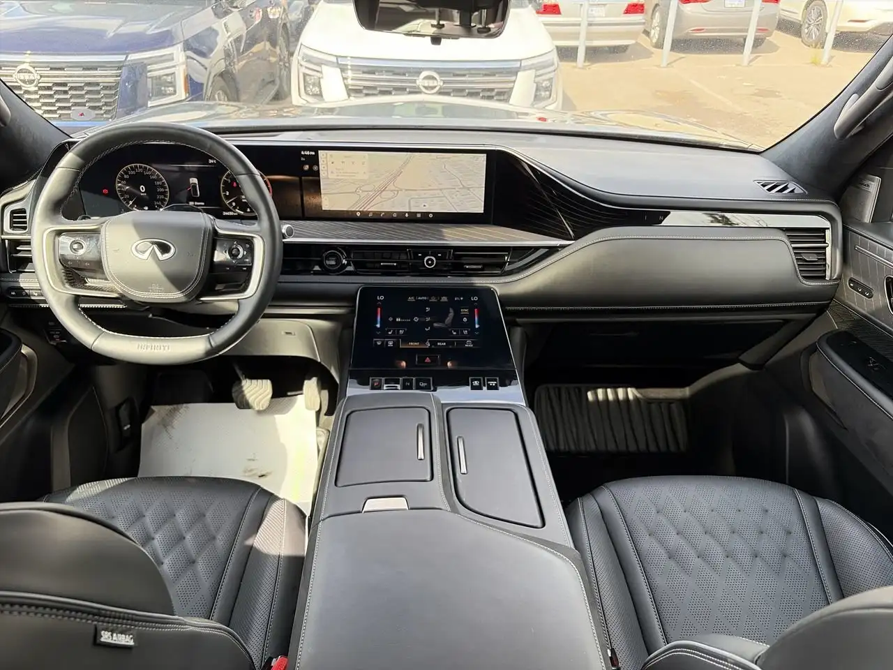 Infiniti QX80 fotografie Infiniti QX80