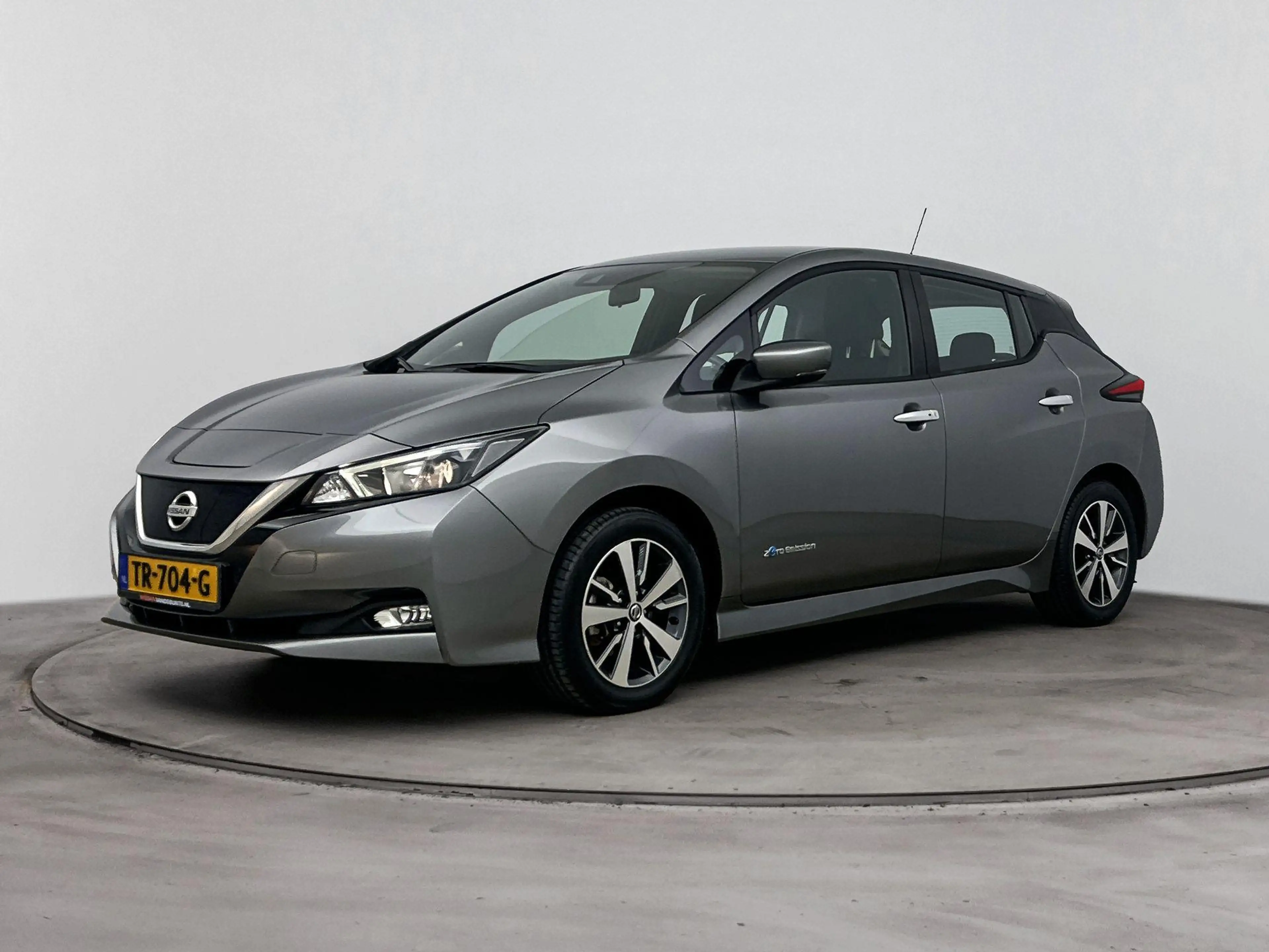 Nissan Leaf ACENTA 40 kWh | NAVI | CLIMA | CAMERA | CRUISE ADA — photo 10