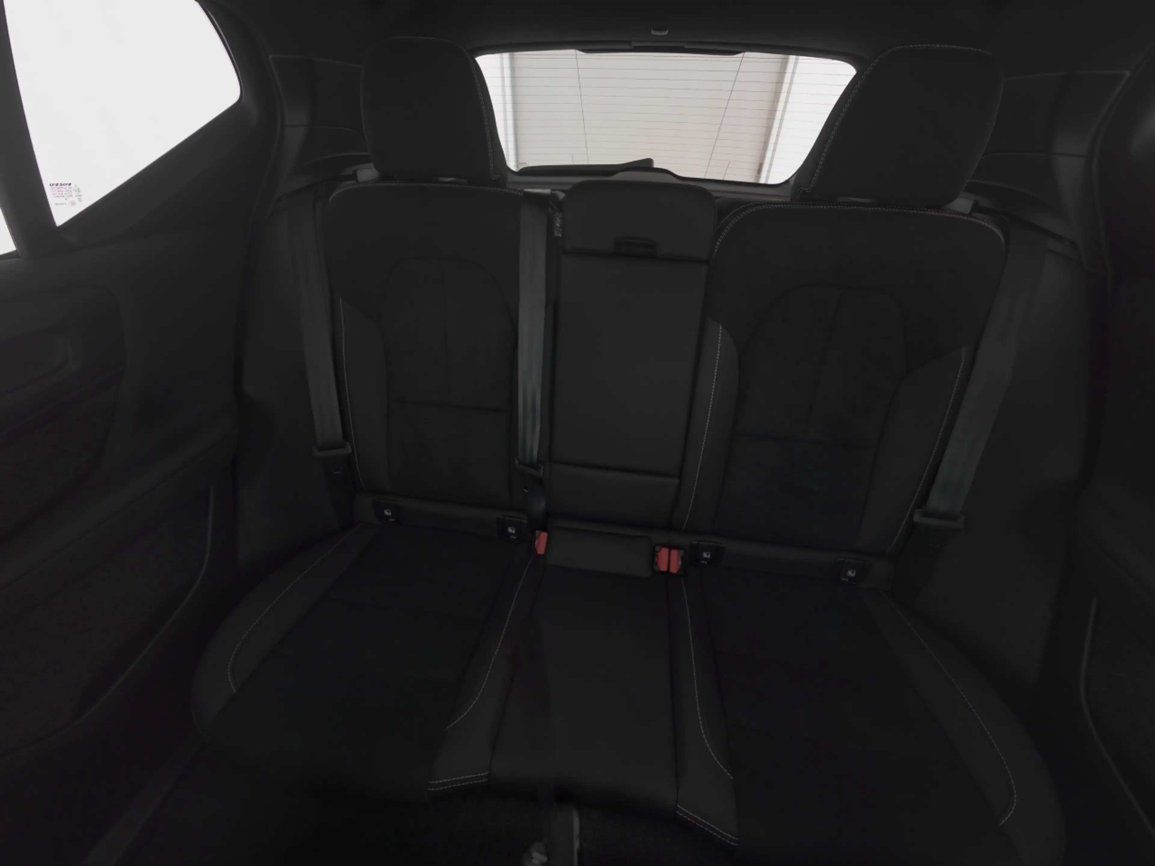 Volvo XC40 B4  Ultra Black Ed.+FAP+360°+PANO+LM20+ — photo 6