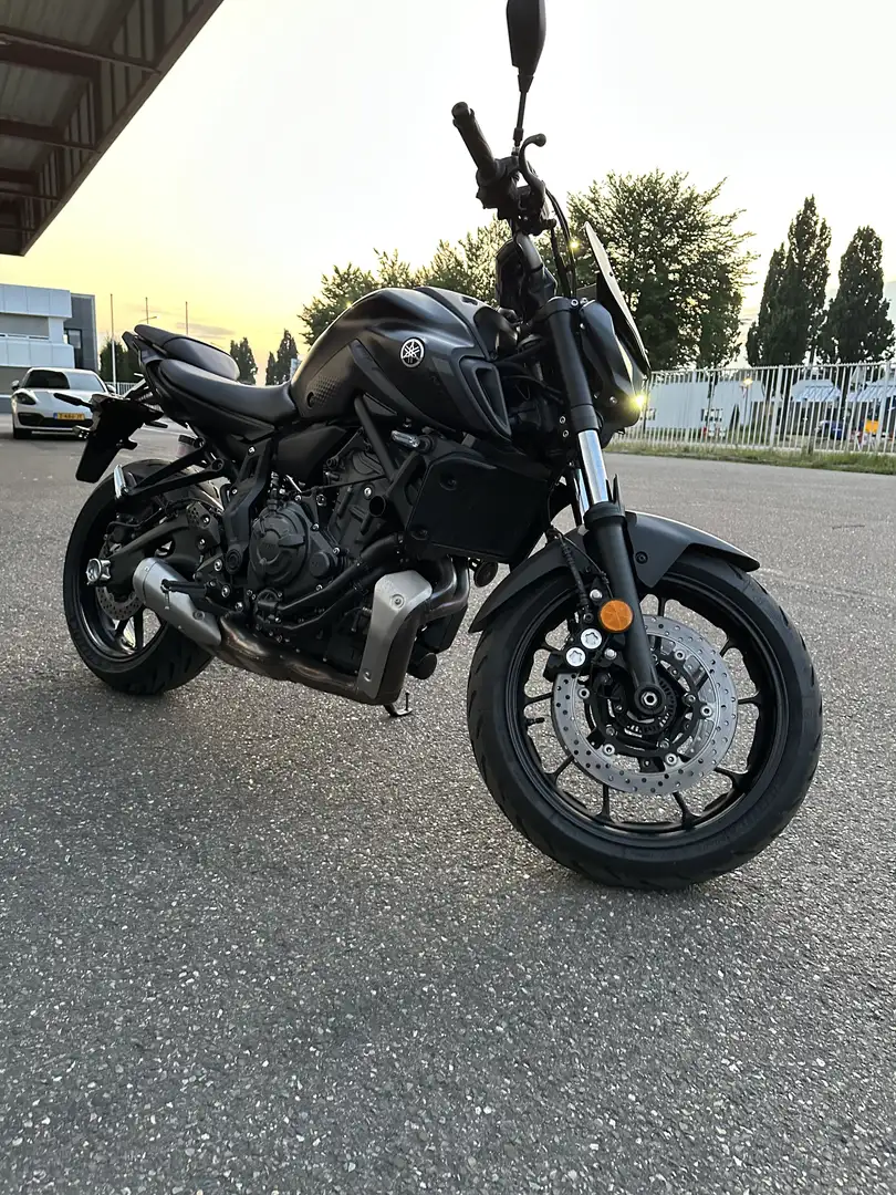 Yamaha MT-07 YAMAHA MT 07 - 35KW - 4227 KM - Full zwart - 2021 Zwart - 2