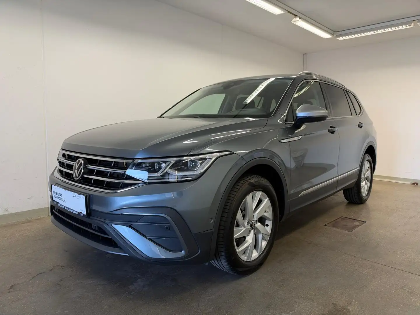 Volkswagen Tiguan Allspace Life TDI 4MOTION DSG Grau - 1