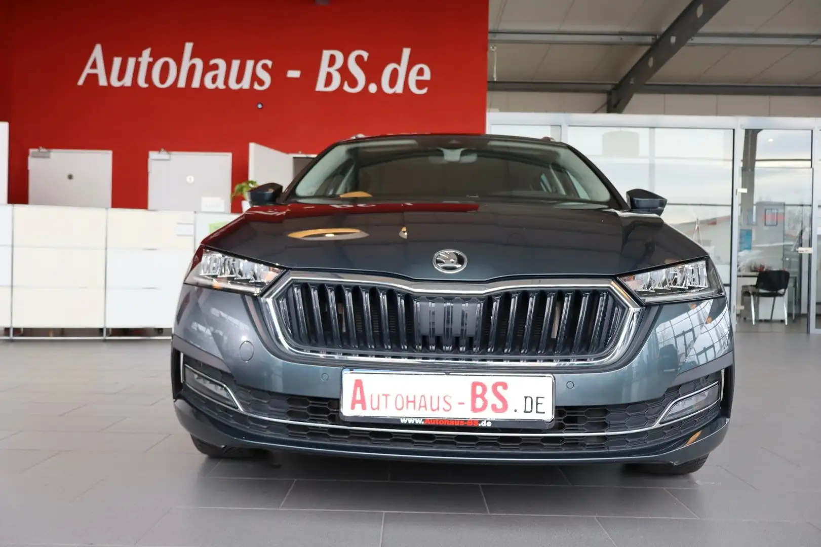 Skoda Octavia Combi 1.4TSI iV First Edition  DSG,1.Hd Gris - 2