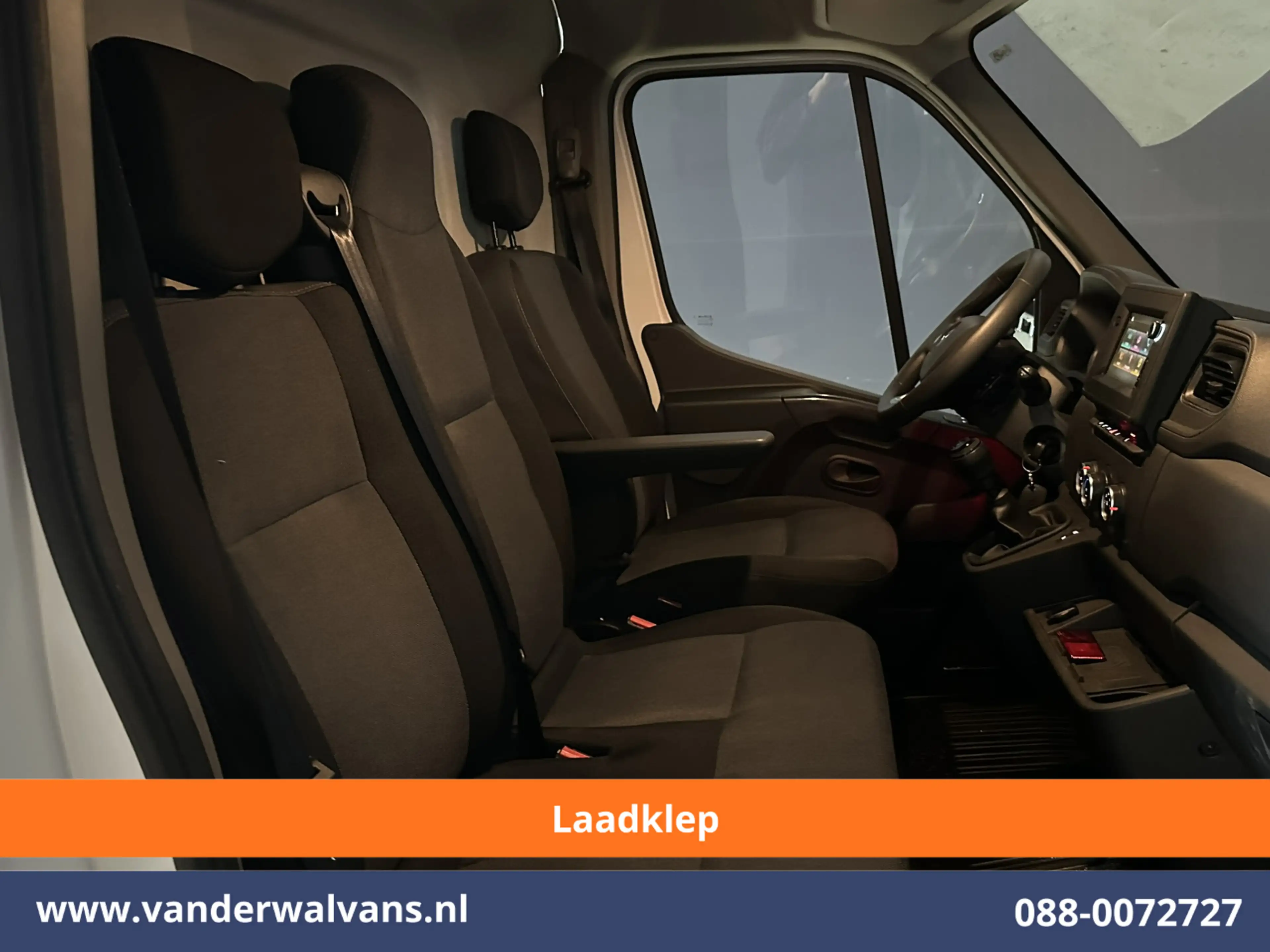 Renault Master 2.3 dCi 150pk L2H2 Euro6 Airco | Laadklep | 2x Zij — photo 9