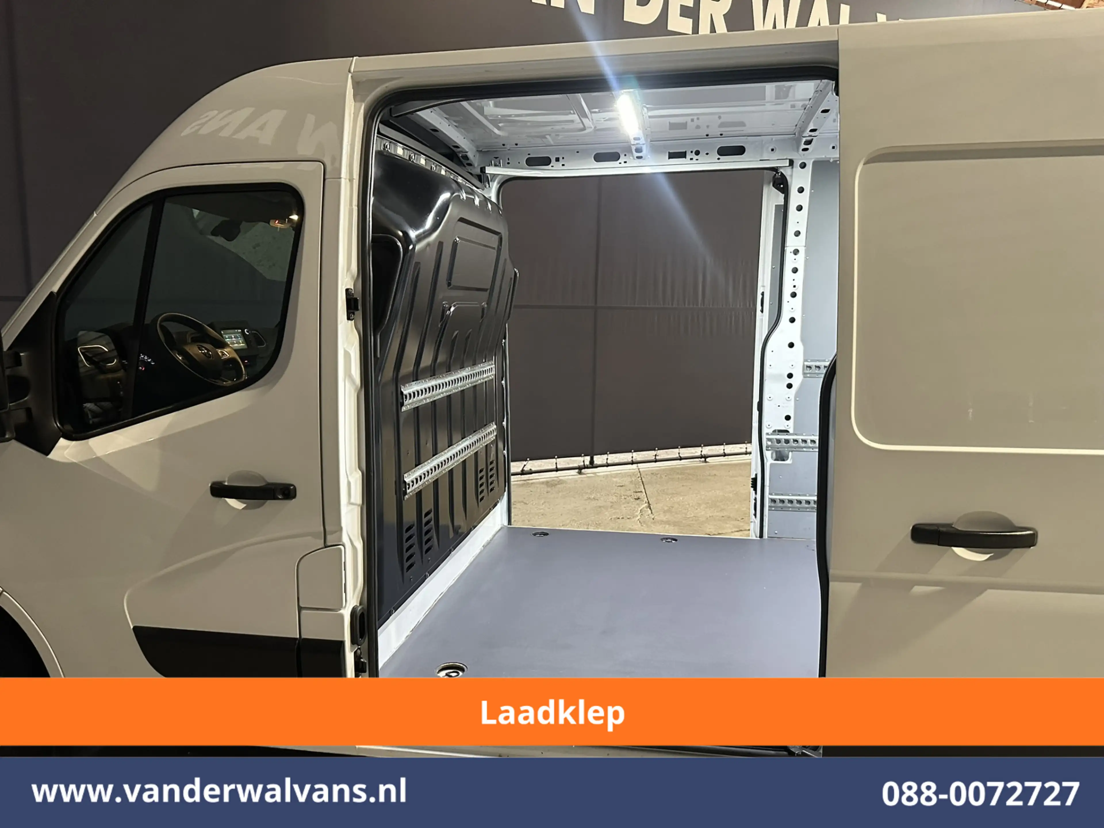Renault Master 2.3 dCi 150pk L2H2 Euro6 Airco | Laadklep | 2x Zij — photo 2