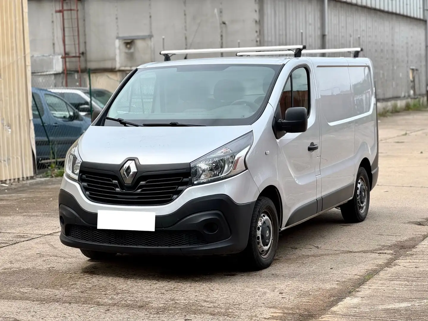 Renault Trafic Kasten 2,7t Klima PDC AHK TÜV neu Szary - 1