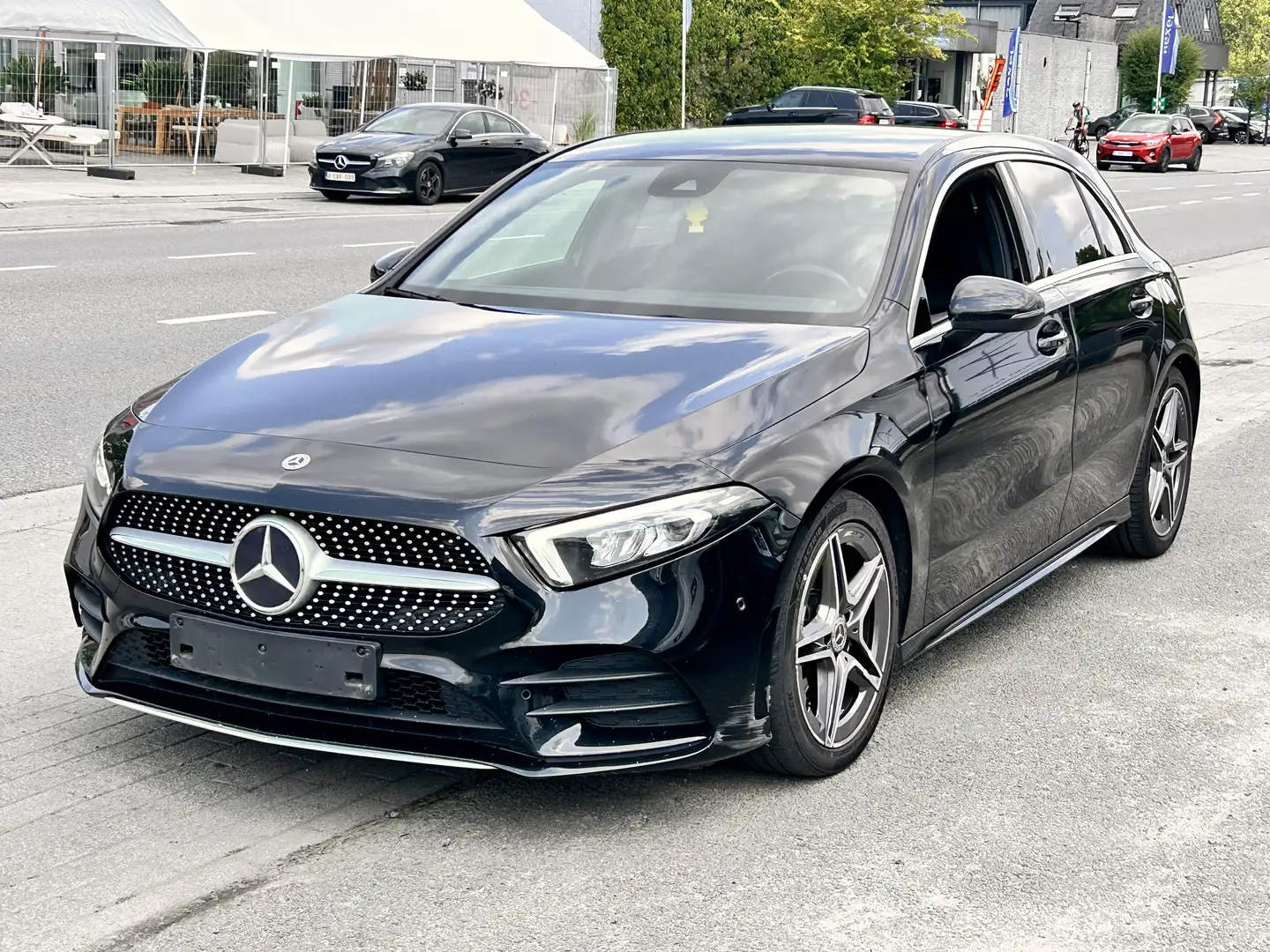 Mercedes-Benz A 180 180d 8G-DCT AMG-Pakc 2021. Zwart - 1