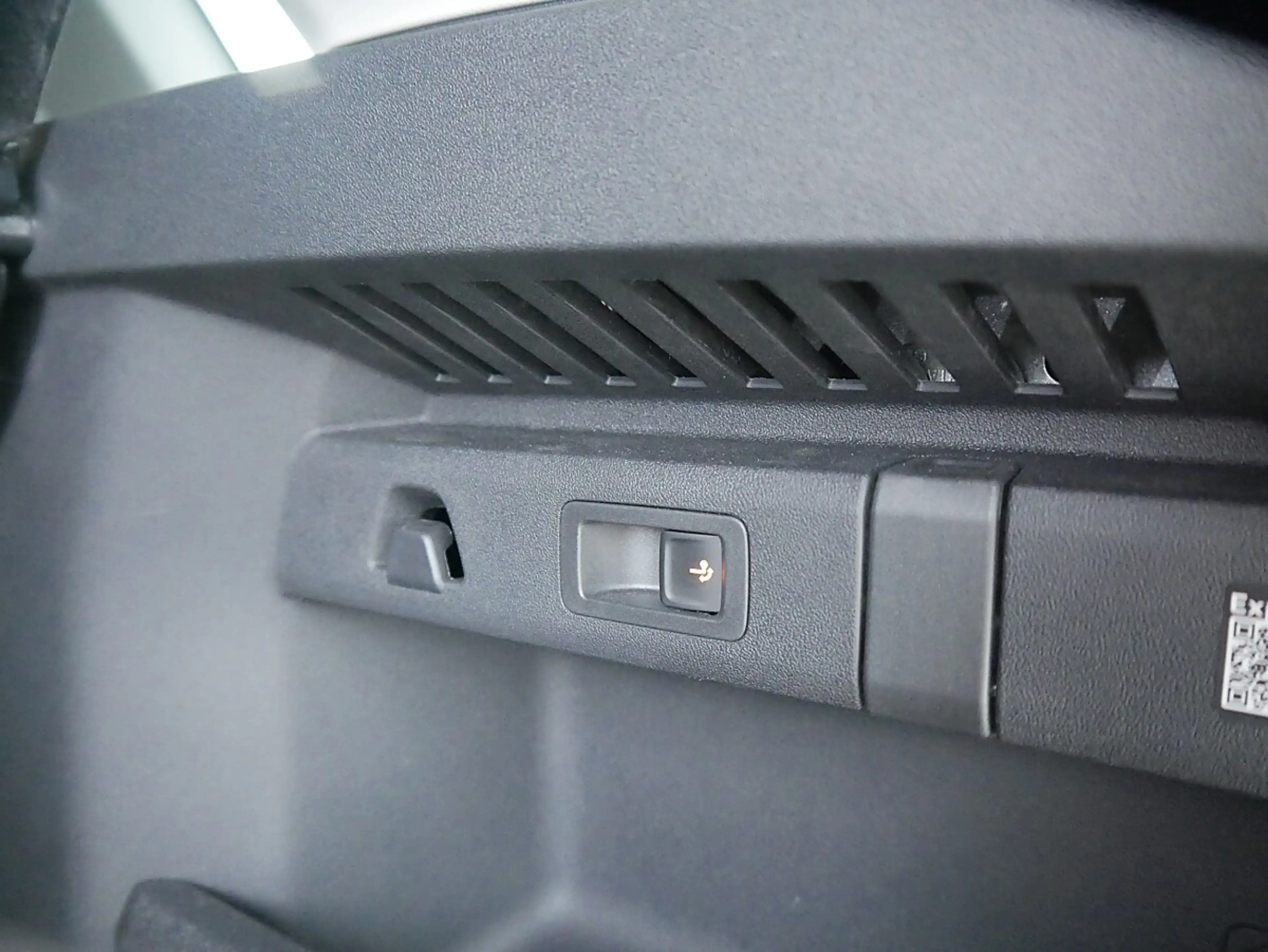 Skoda Elroq 60 Loft, AHK schwenkbar, Matrix-LED, Wärmepumpe... — photo 9