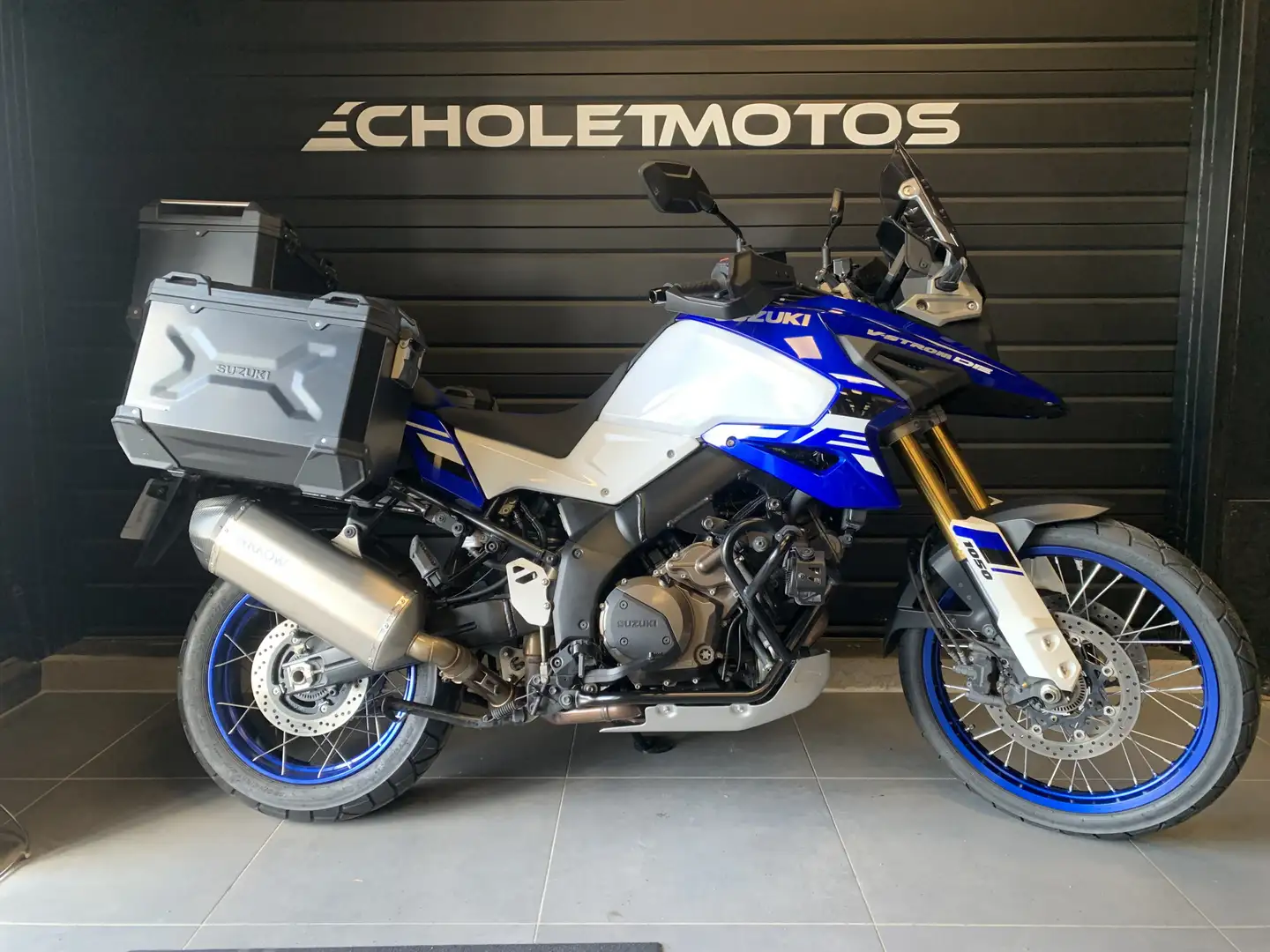 Suzuki V-Strom 1050DE Bleu - 1