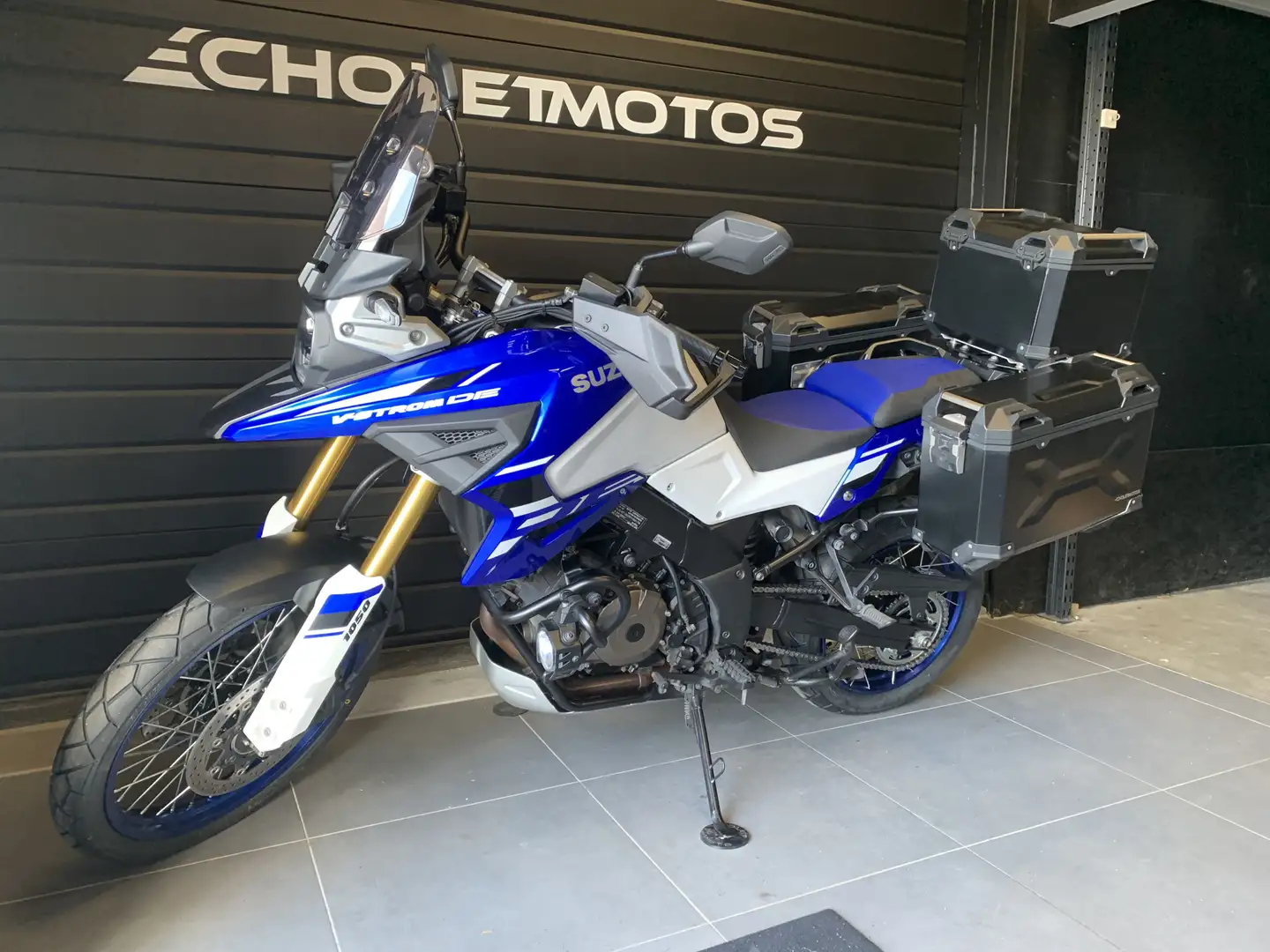 Suzuki V-Strom 1050DE Bleu - 2