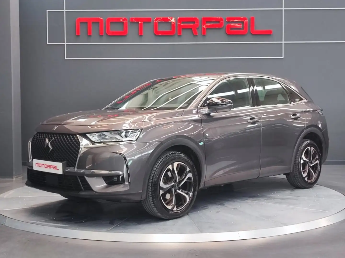 DS Automobiles DS 7 Crossback BlueHDi DE 96kW (130CV) Auto. CHIC Gris - 1