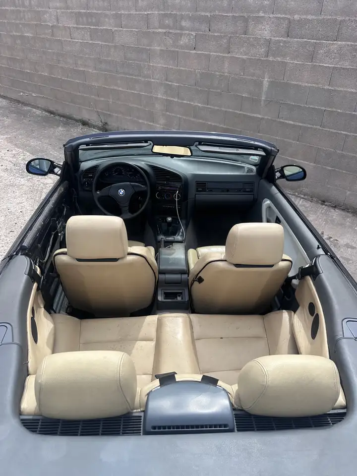 BMW 318i, foto 9