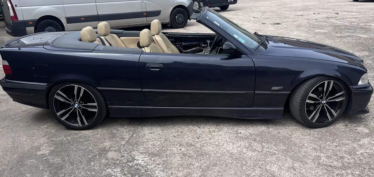 BMW 318i, foto 8