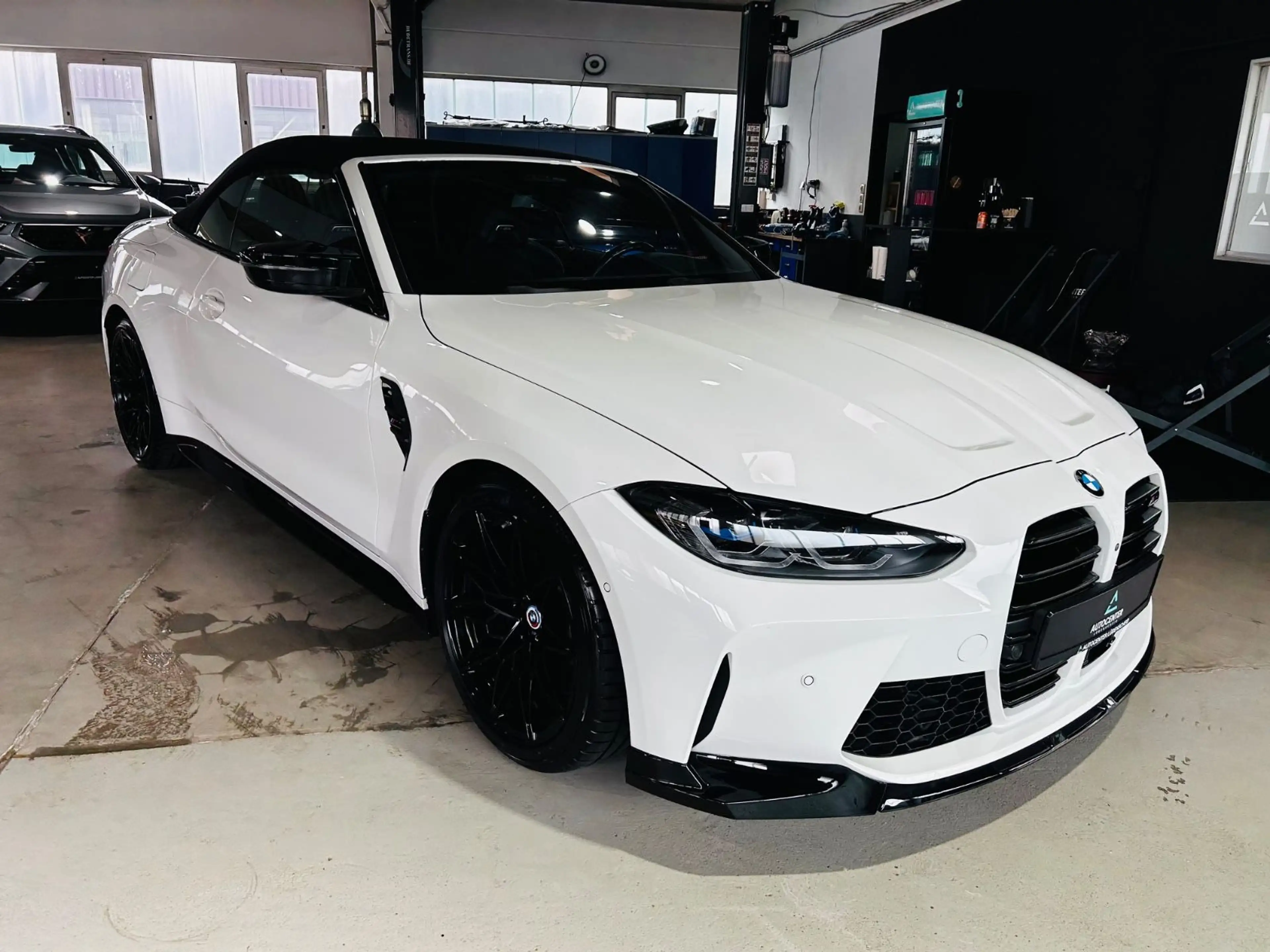 BMW M4 Cabrio xDrive Competition *Laser* — photo 8